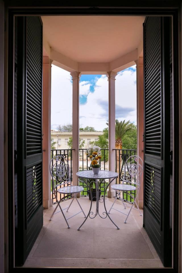 Double Room with Garden View - Photo 15