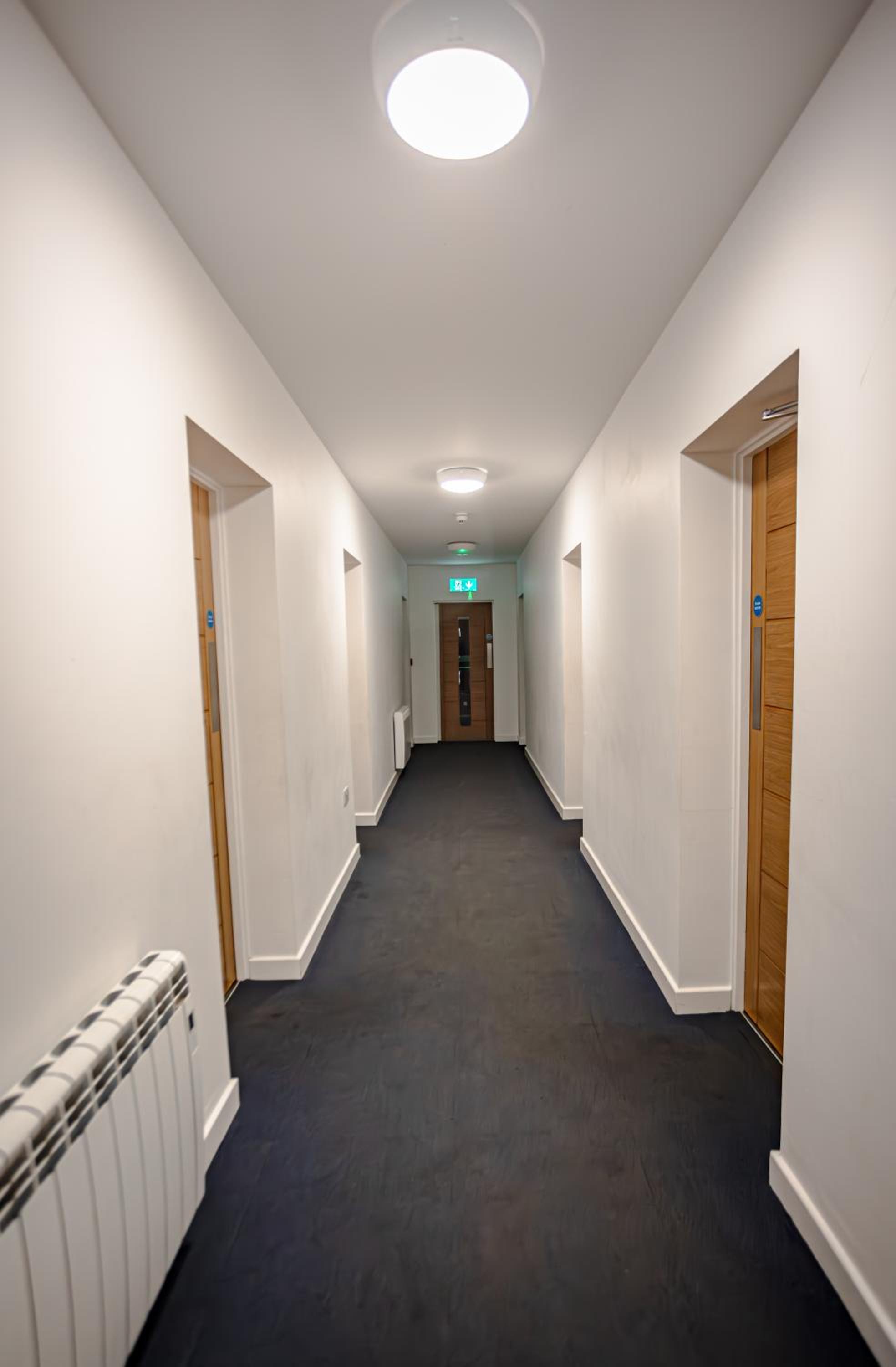 Basic Triple Room with Shared Bathroom photo 2