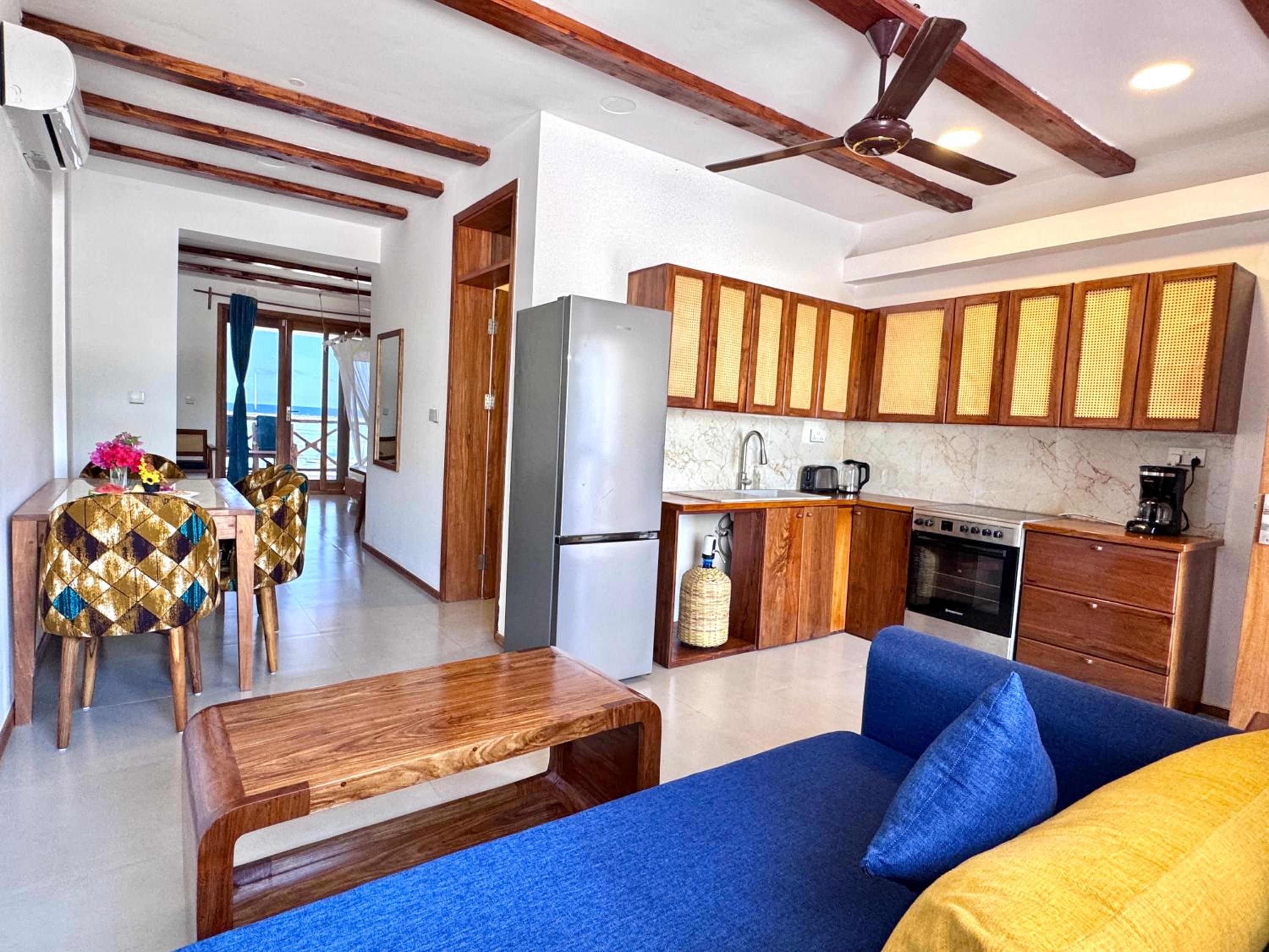 Deluxe One-Bedroom Apartment with Ocean View photo 3