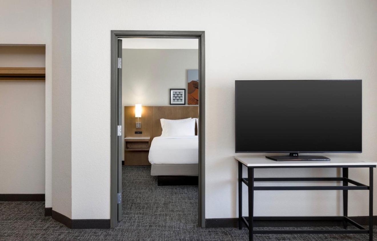 King Suite - Photo 4