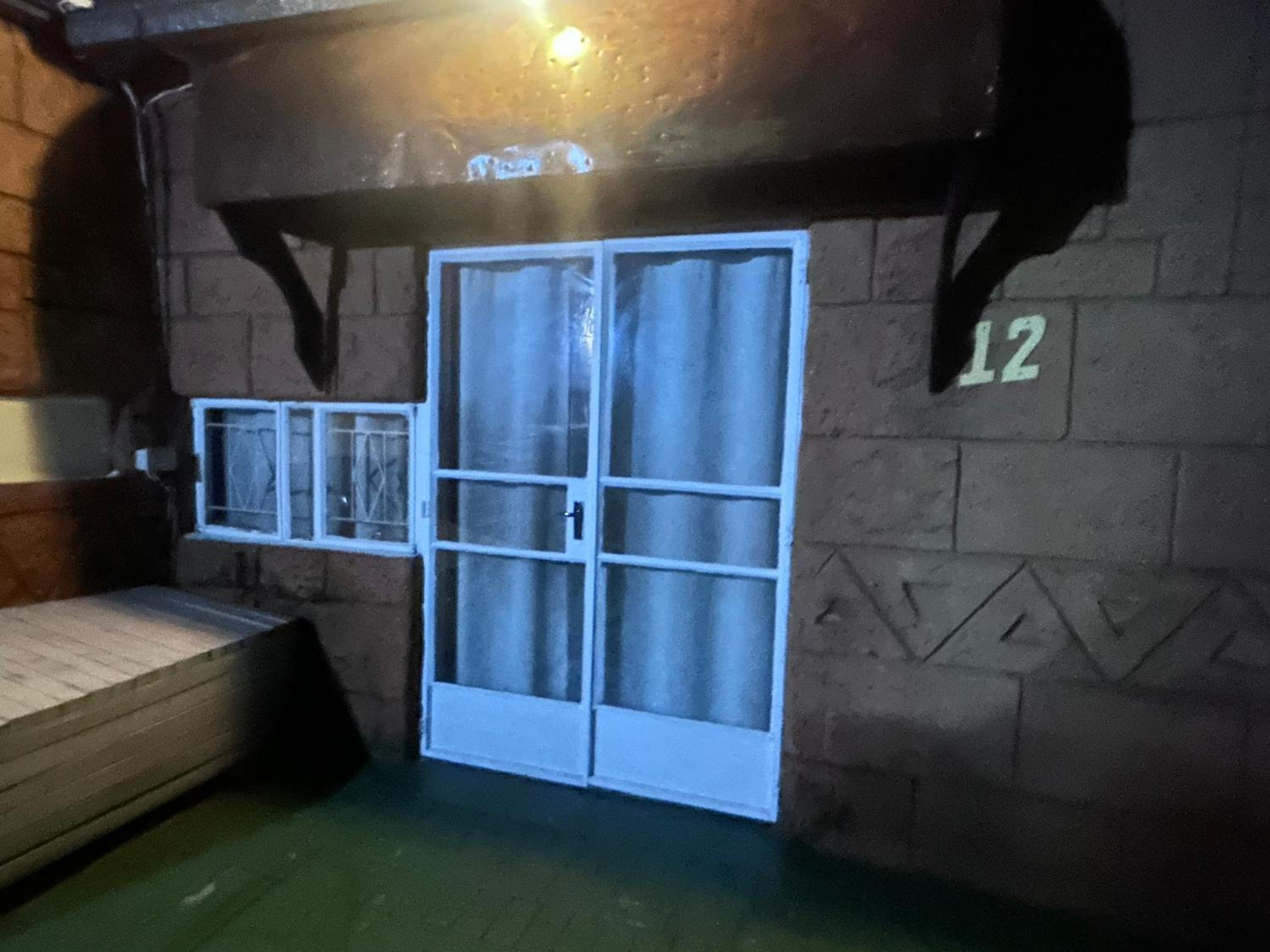 Quadruple Room with Bathroom - Photo 8
