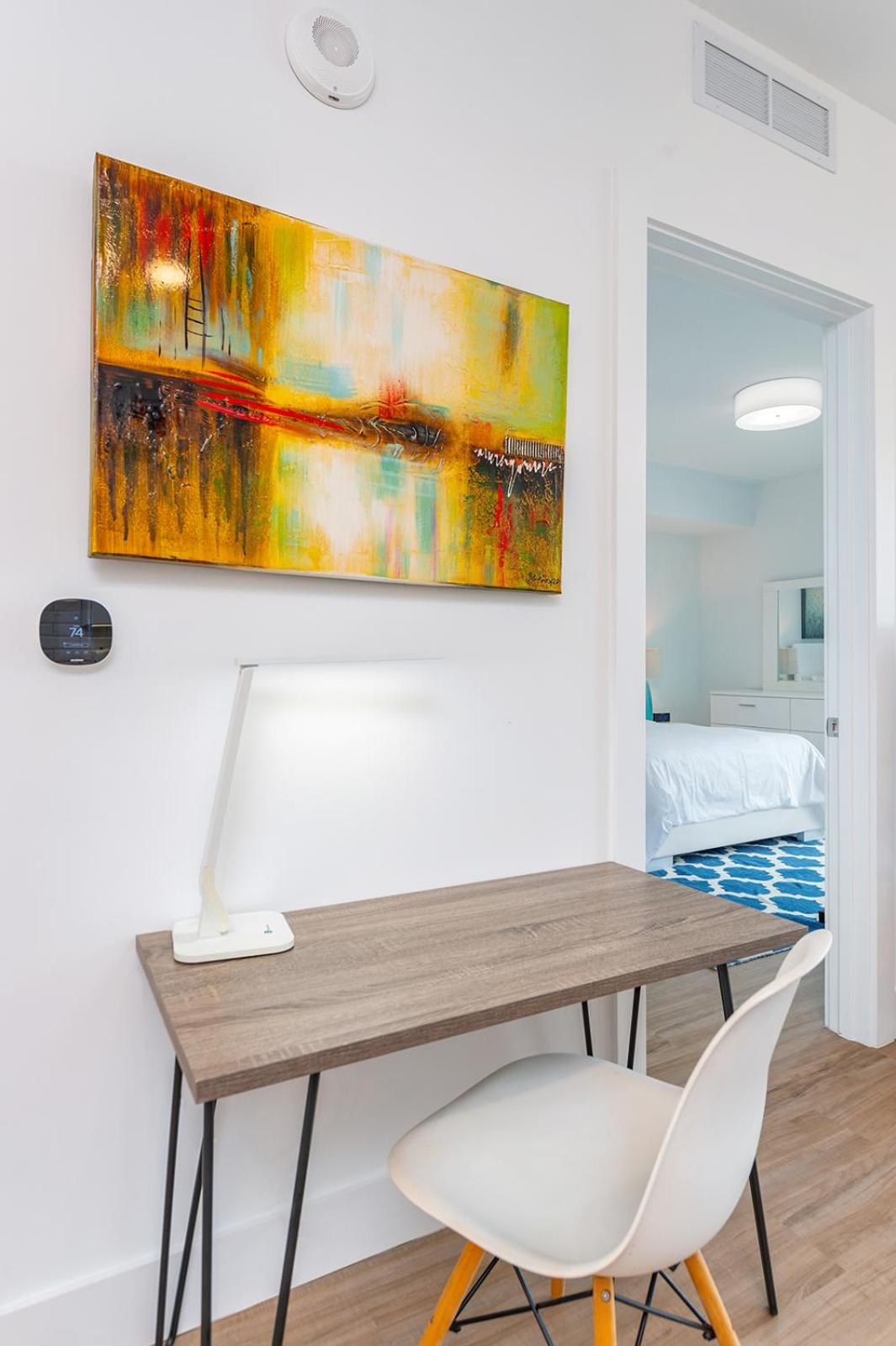 Deluxe One-Bedroom Apartment