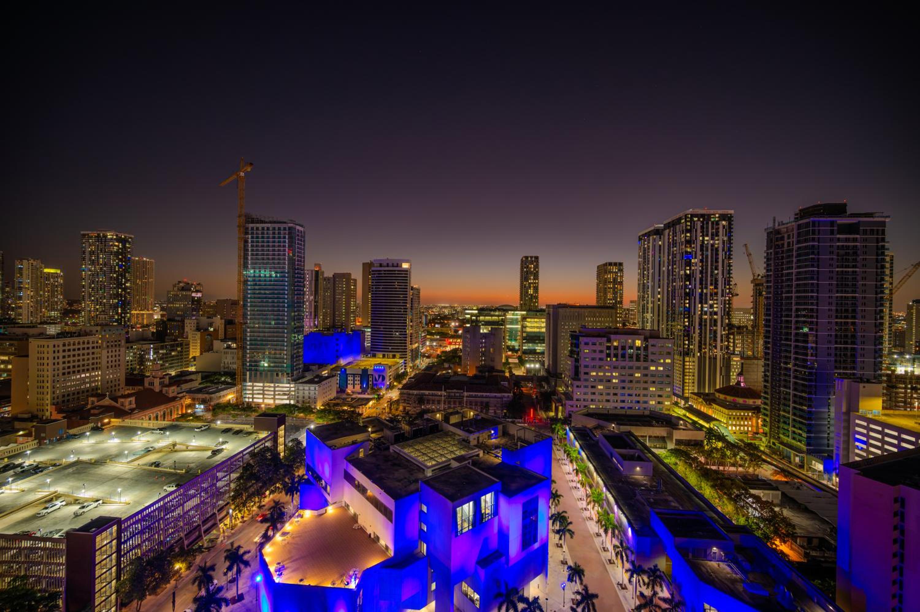 Suite with City View photo 3