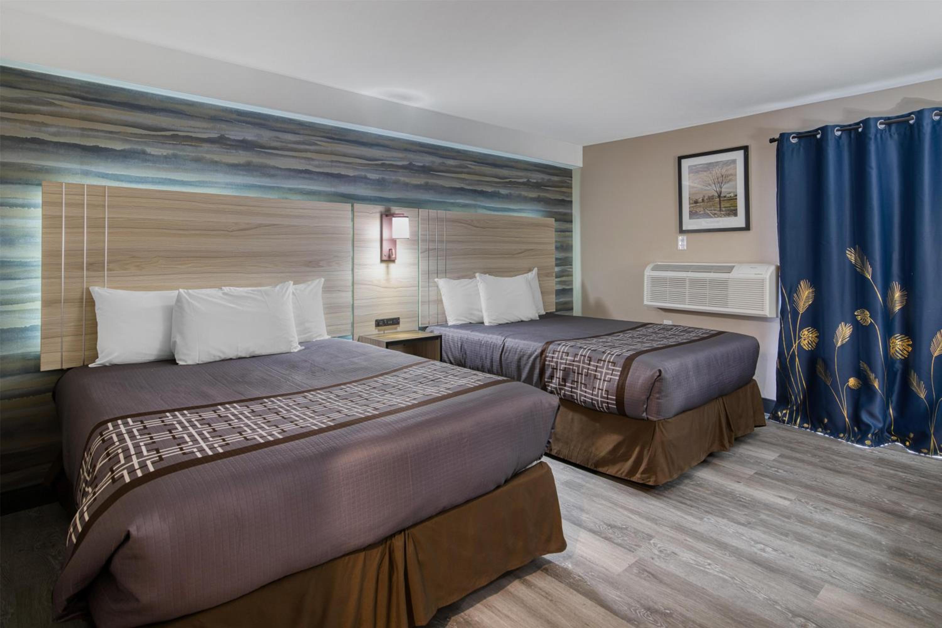 Double Room with Two Double Beds - Non-Smoking photo 1