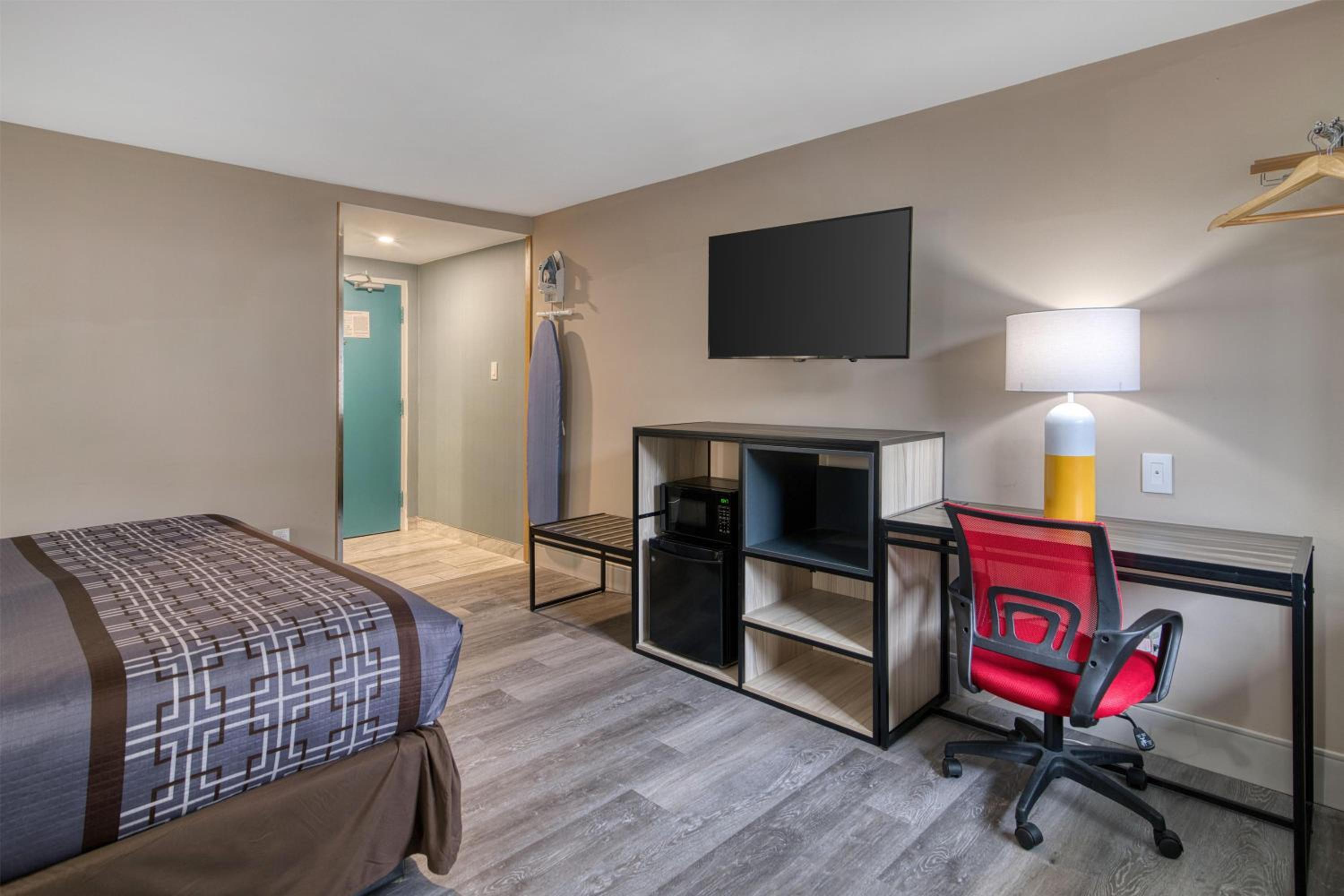 Double Room - Non-Smoking  photo 2