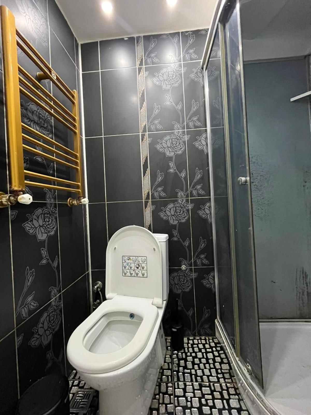 Studio Apartment with One Double Bed photo 3