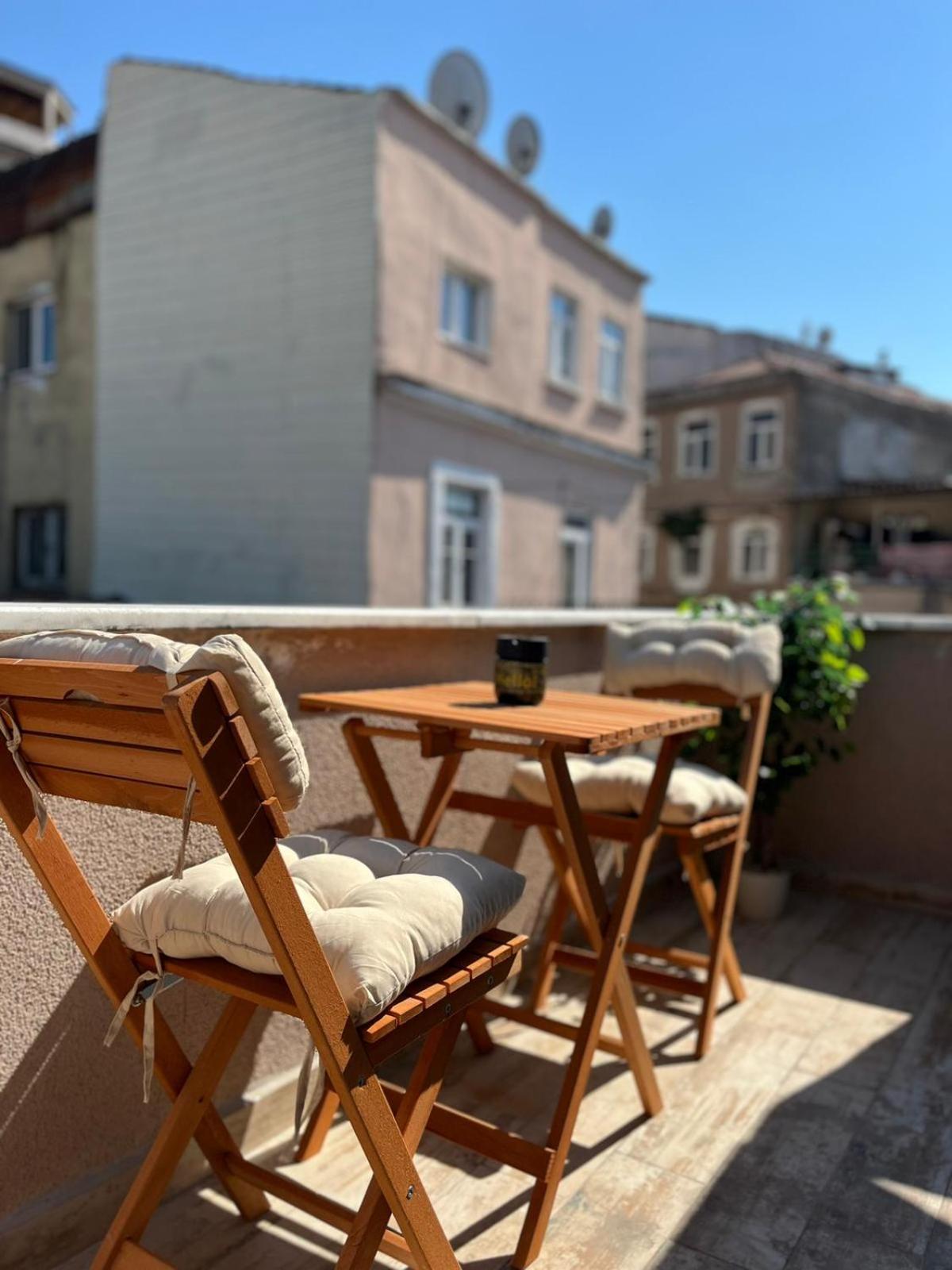 Deluxe Double Room with Balcony photo 3