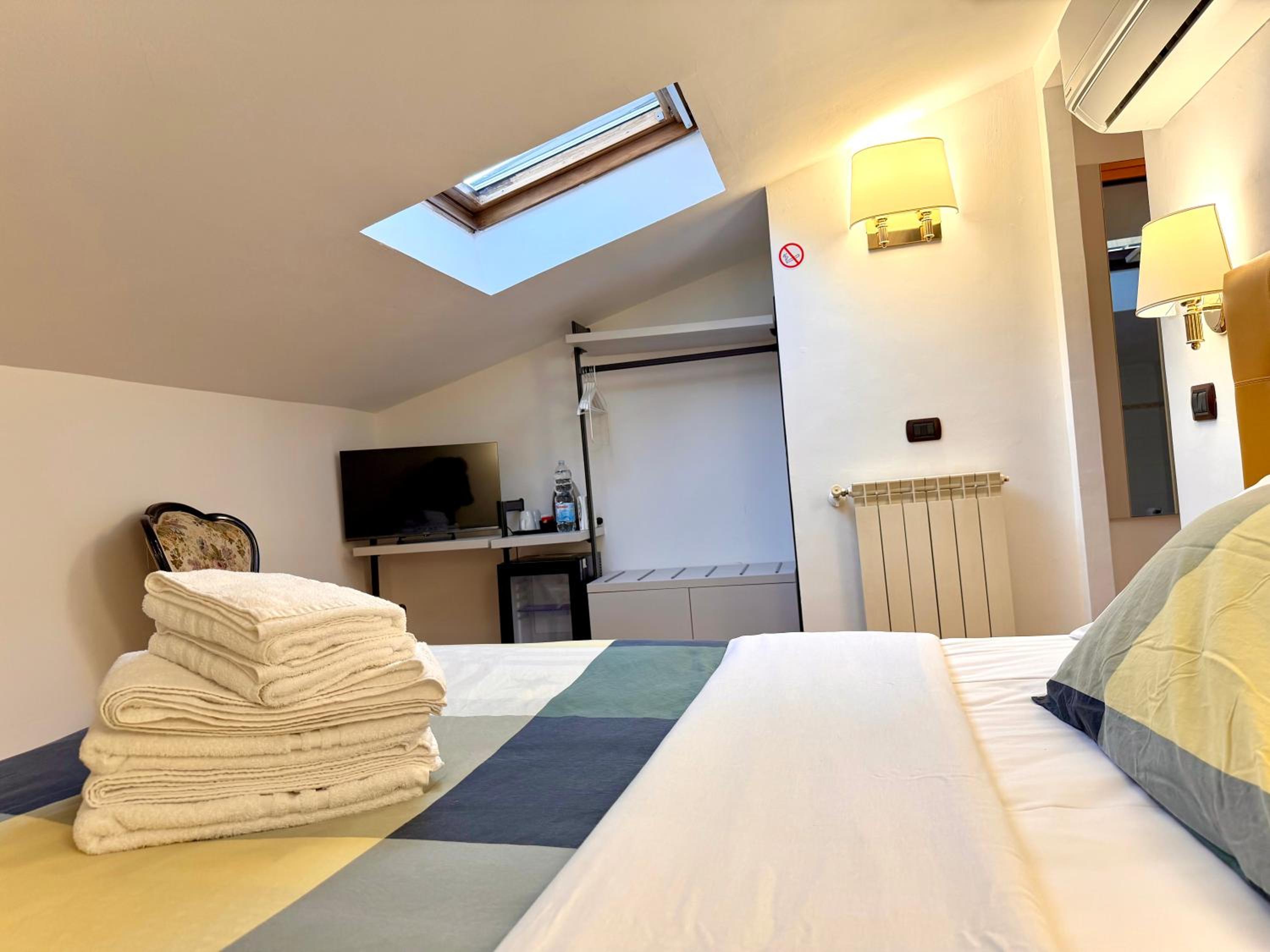Double or Twin Room with Private Bathroom
