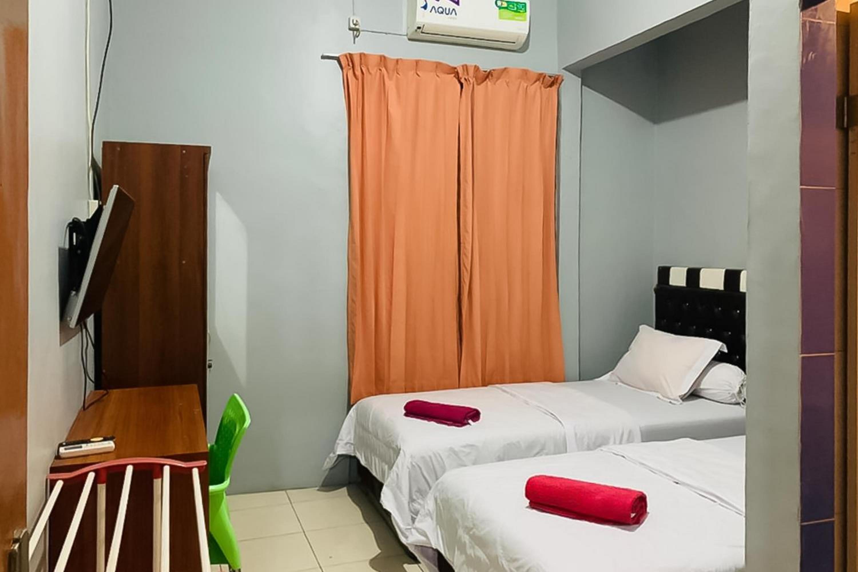 Standard Twin Room photo 1