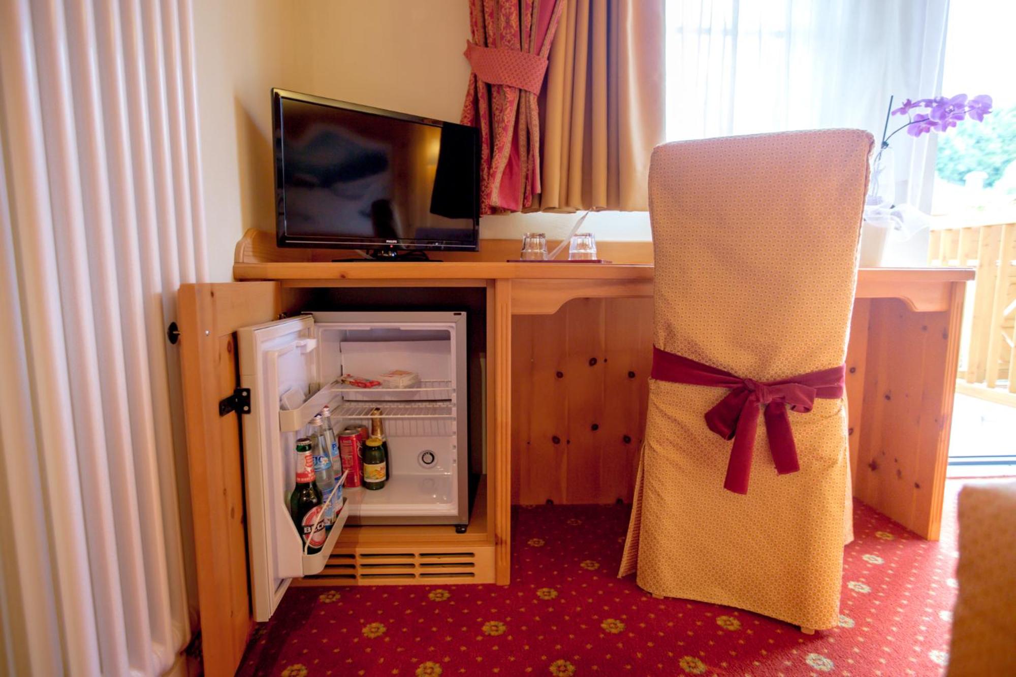 Superior Double or Twin Room with Balcony - Photo 9