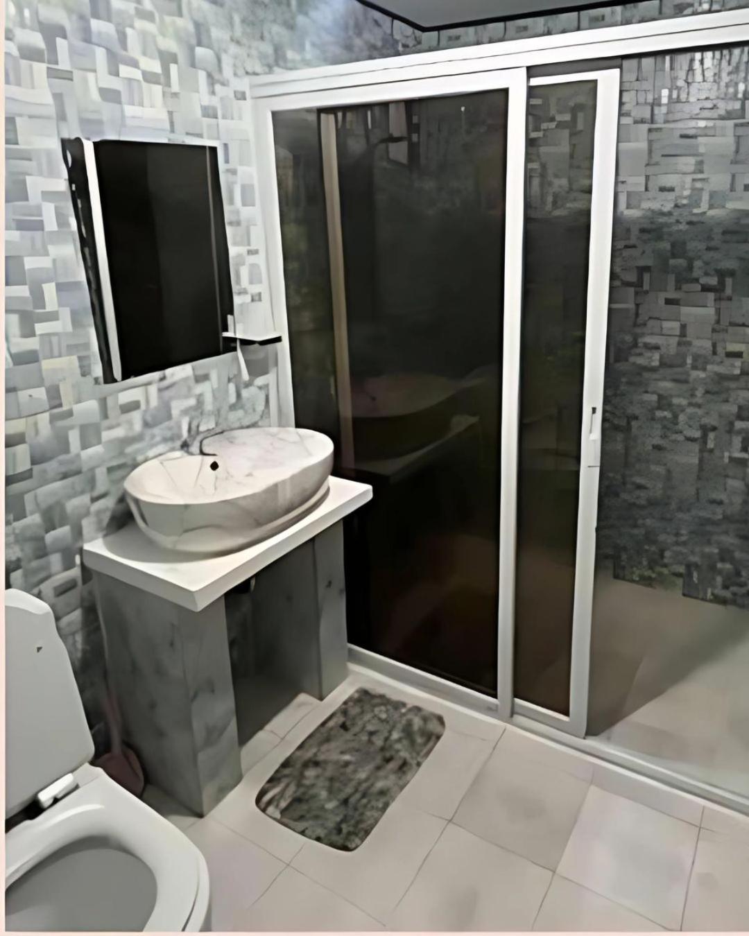 Deluxe King Studio