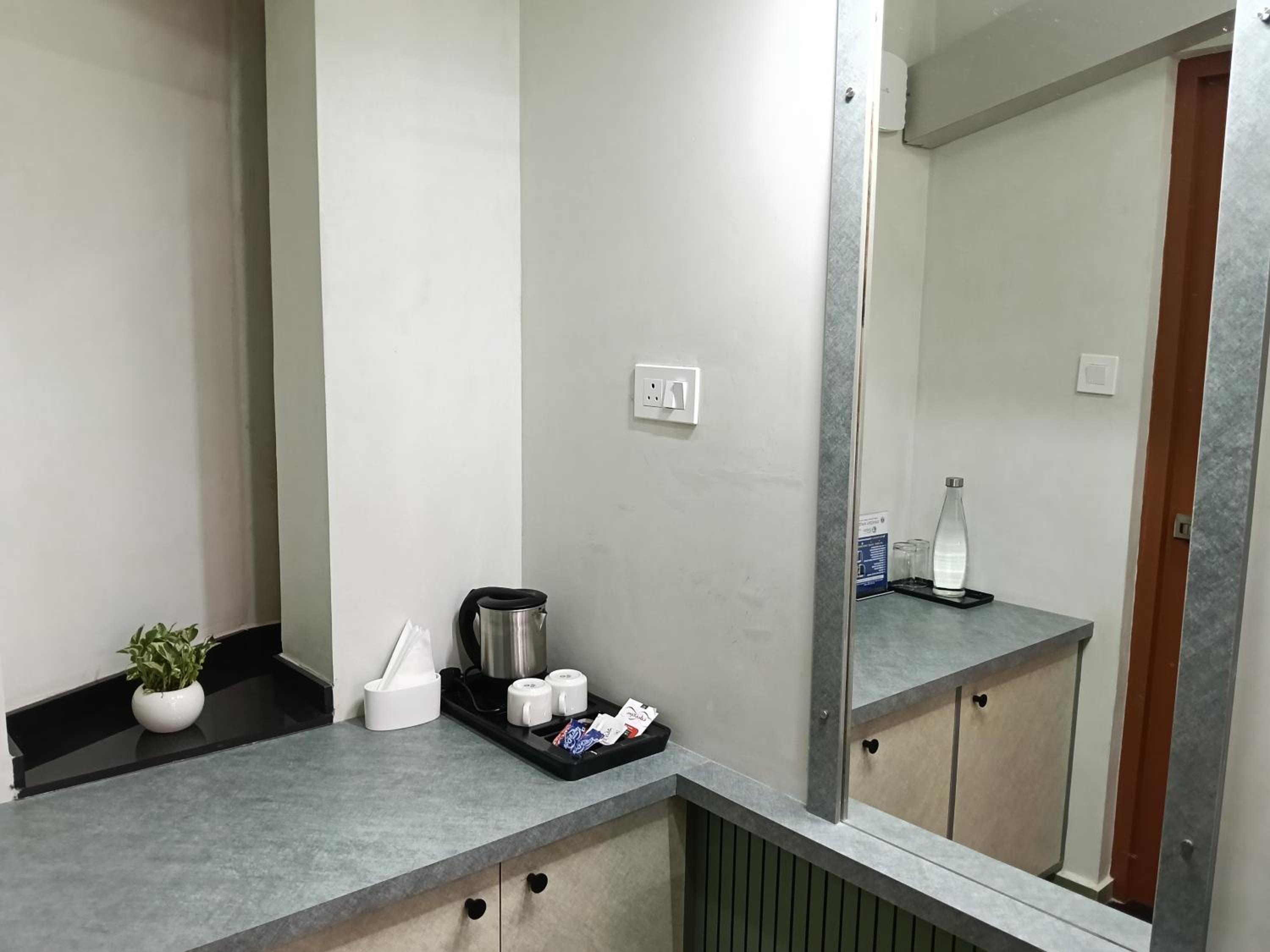Double Room with Private Bathroom - Photo 4