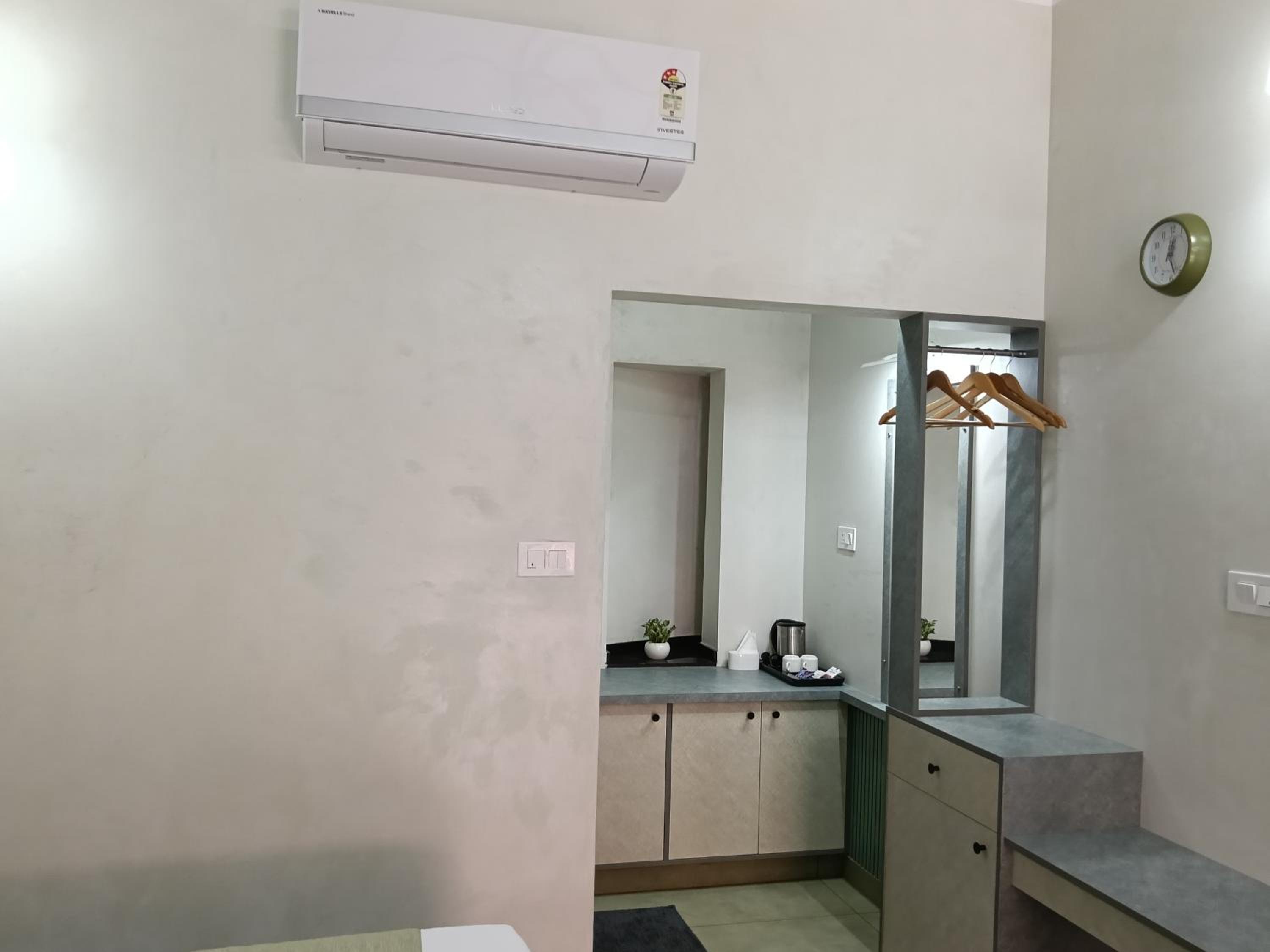 Double Room with Private Bathroom - Photo 7