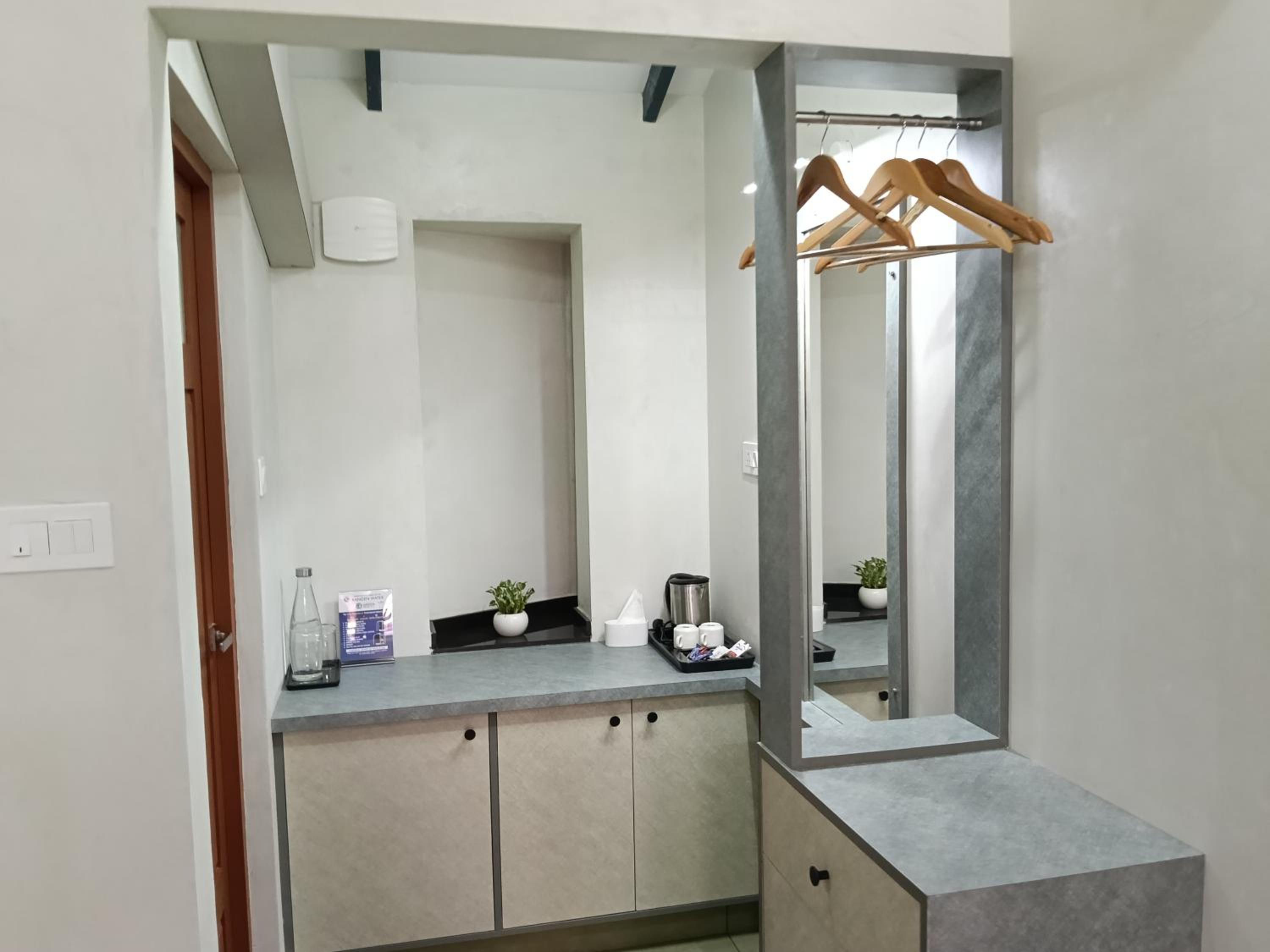 Double Room with Private Bathroom - Photo 50