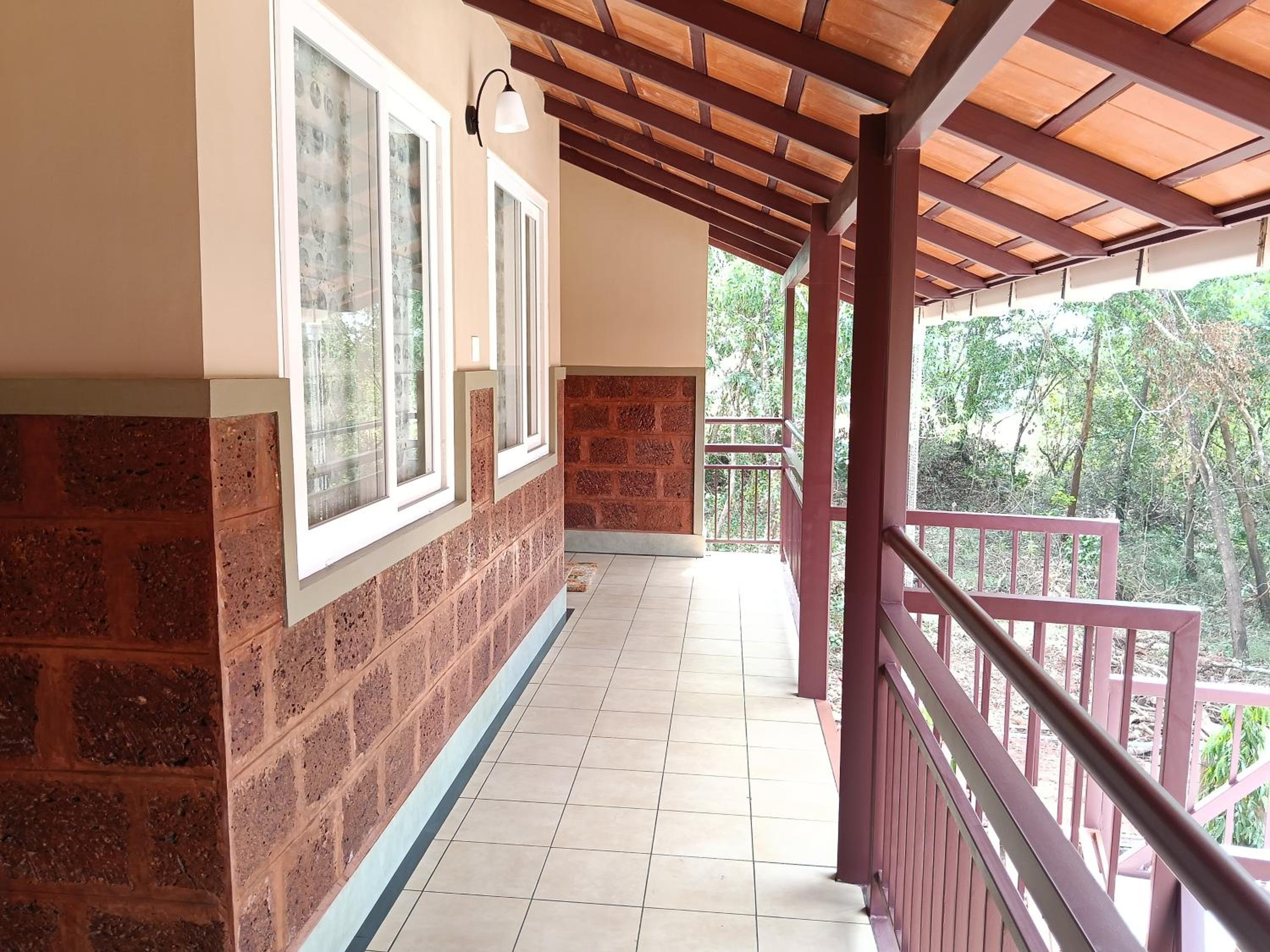 Double Room with Private Bathroom - Photo 27