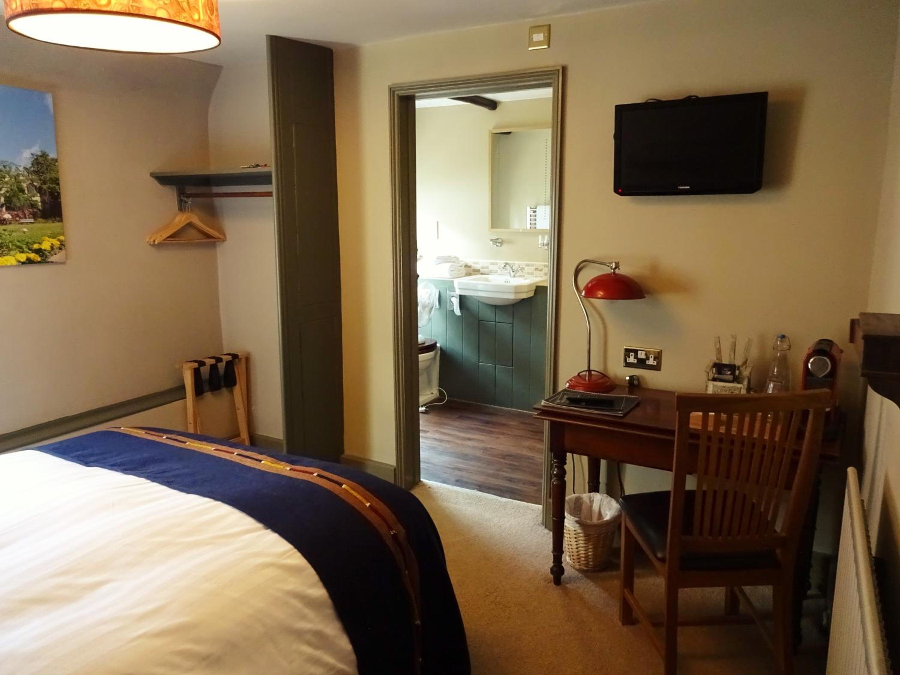 Double Room - Ensuite photo 2