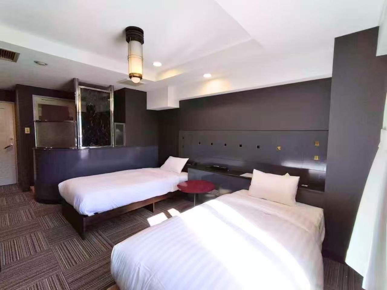Twin Room - Photo 4