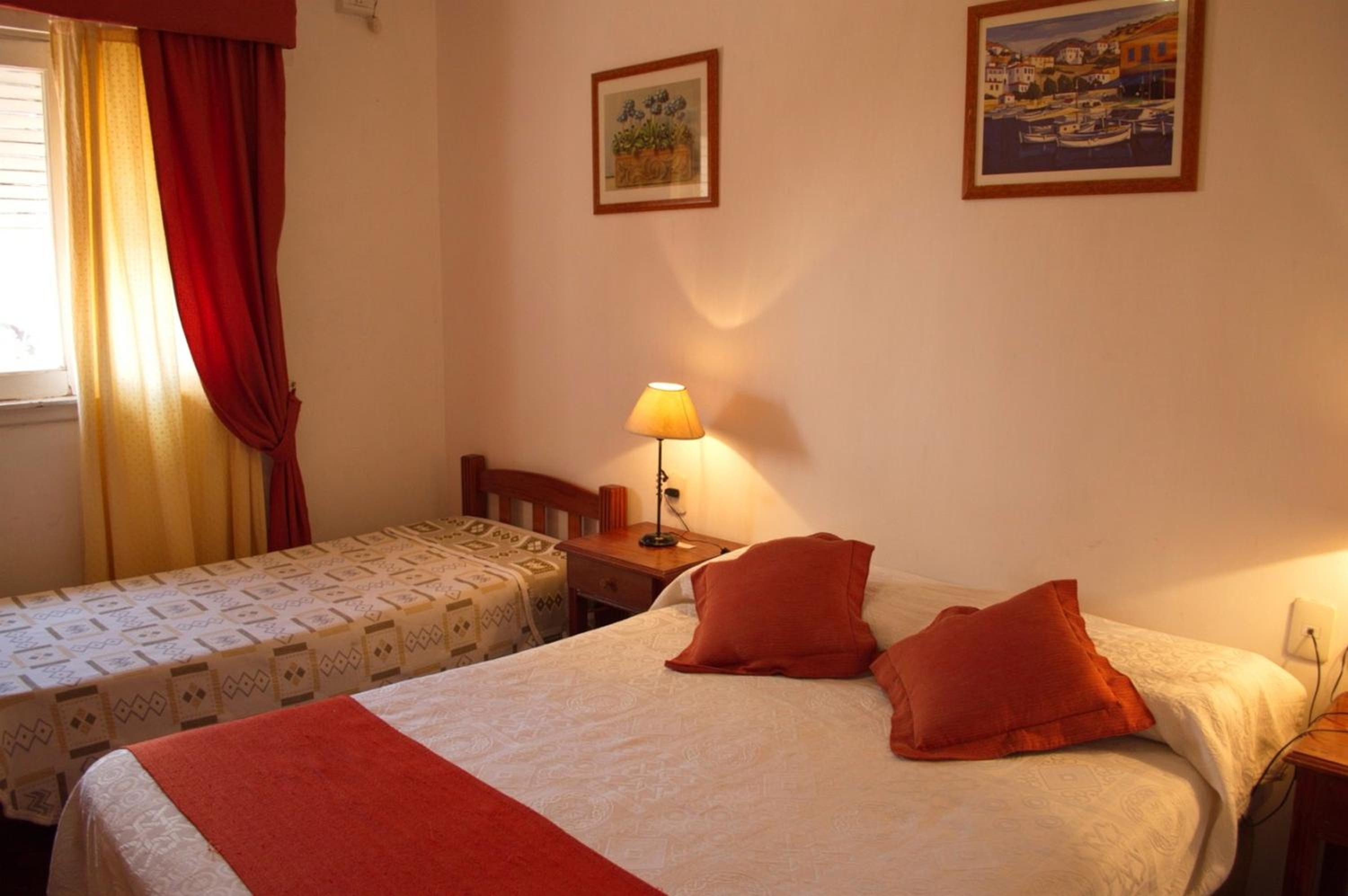 Basic Triple Room