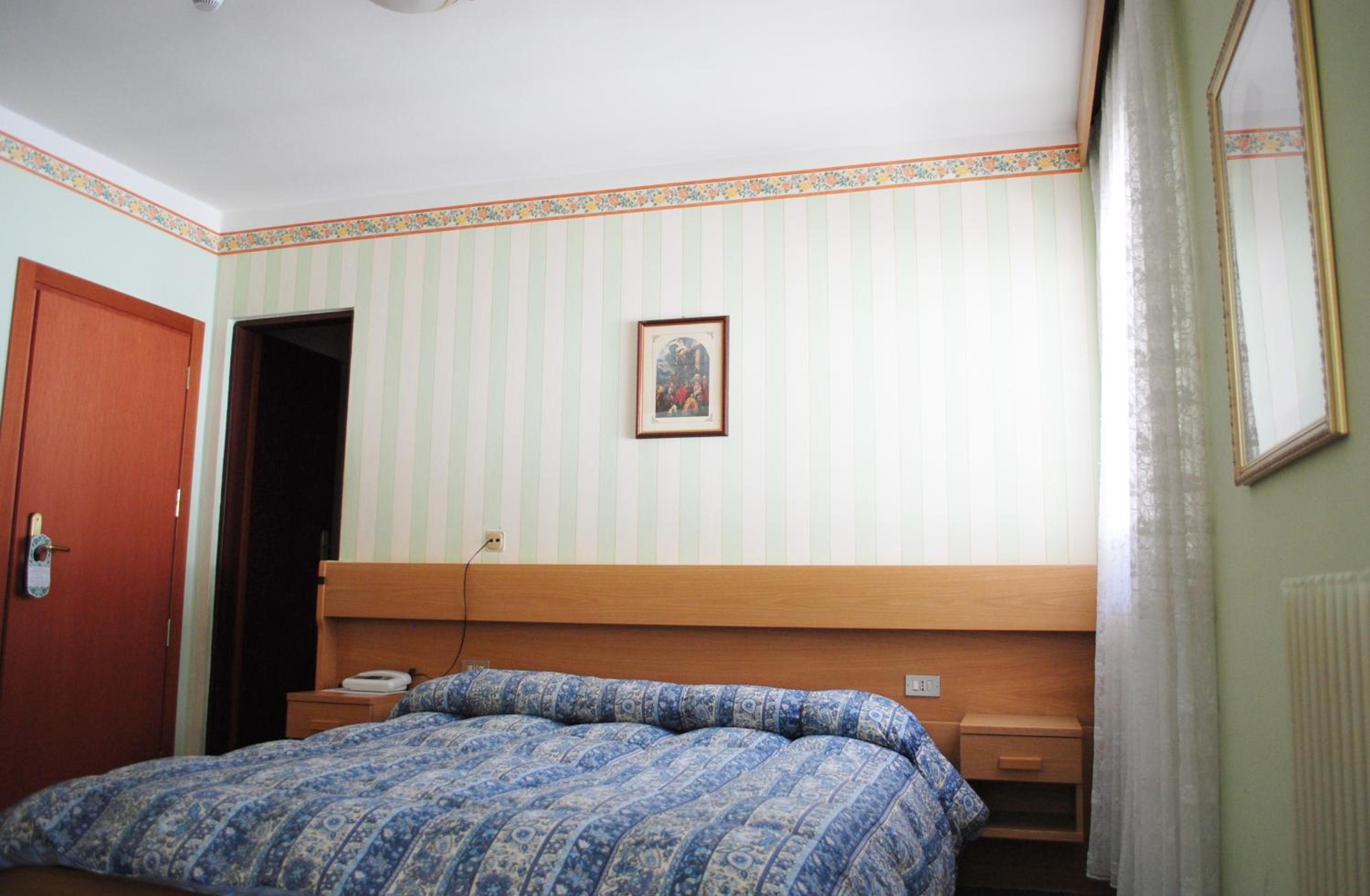 Double  Room - Photo 4