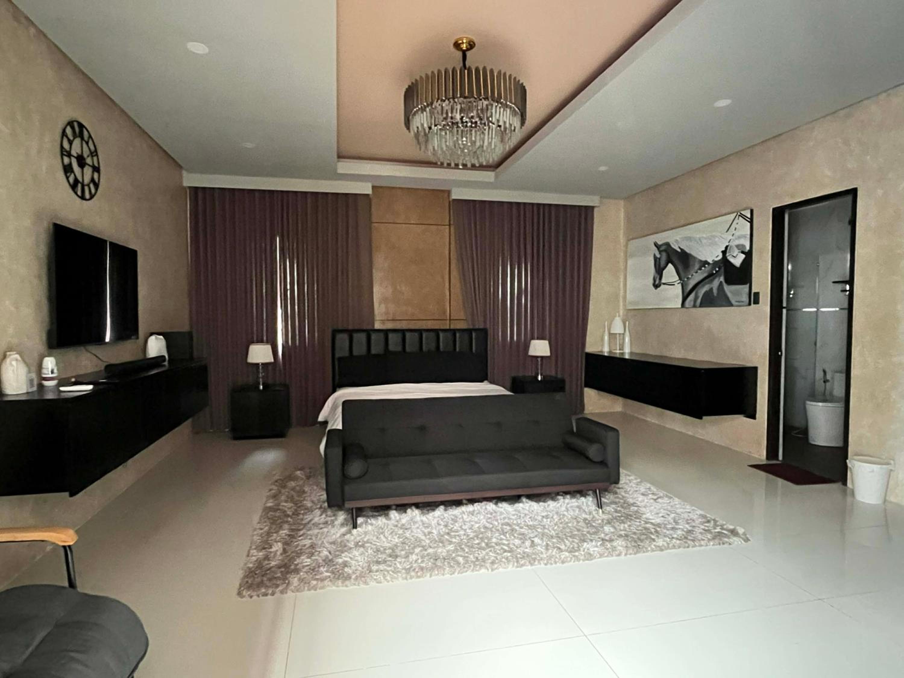 Family Room photo 2