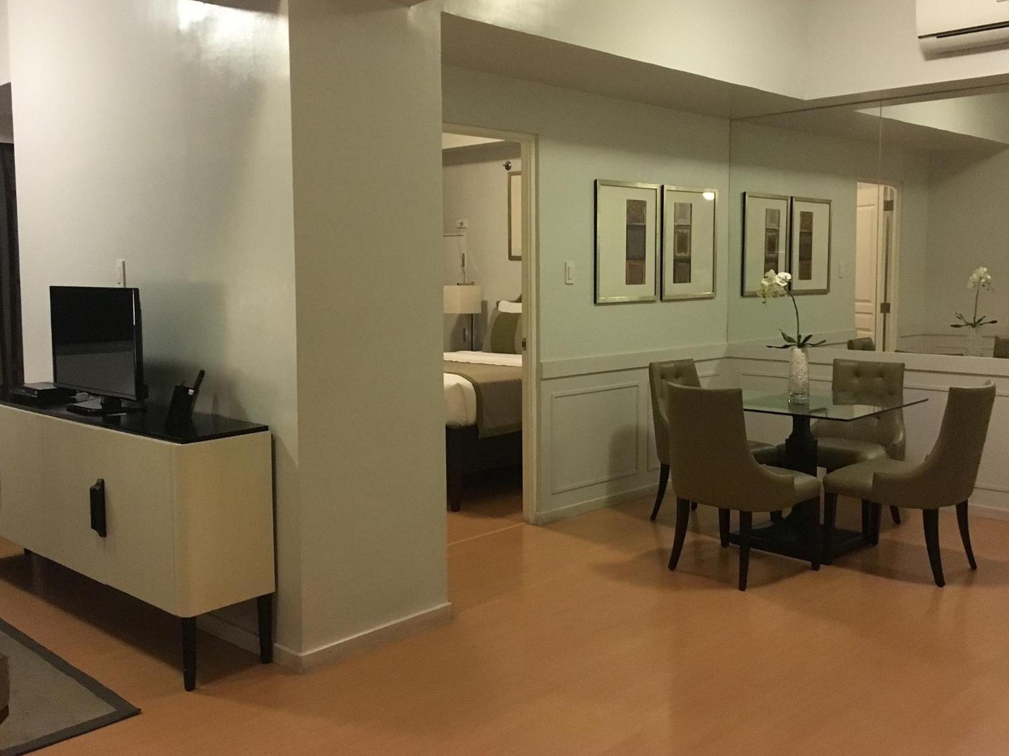 One-Bedroom Apartment - Photo 21