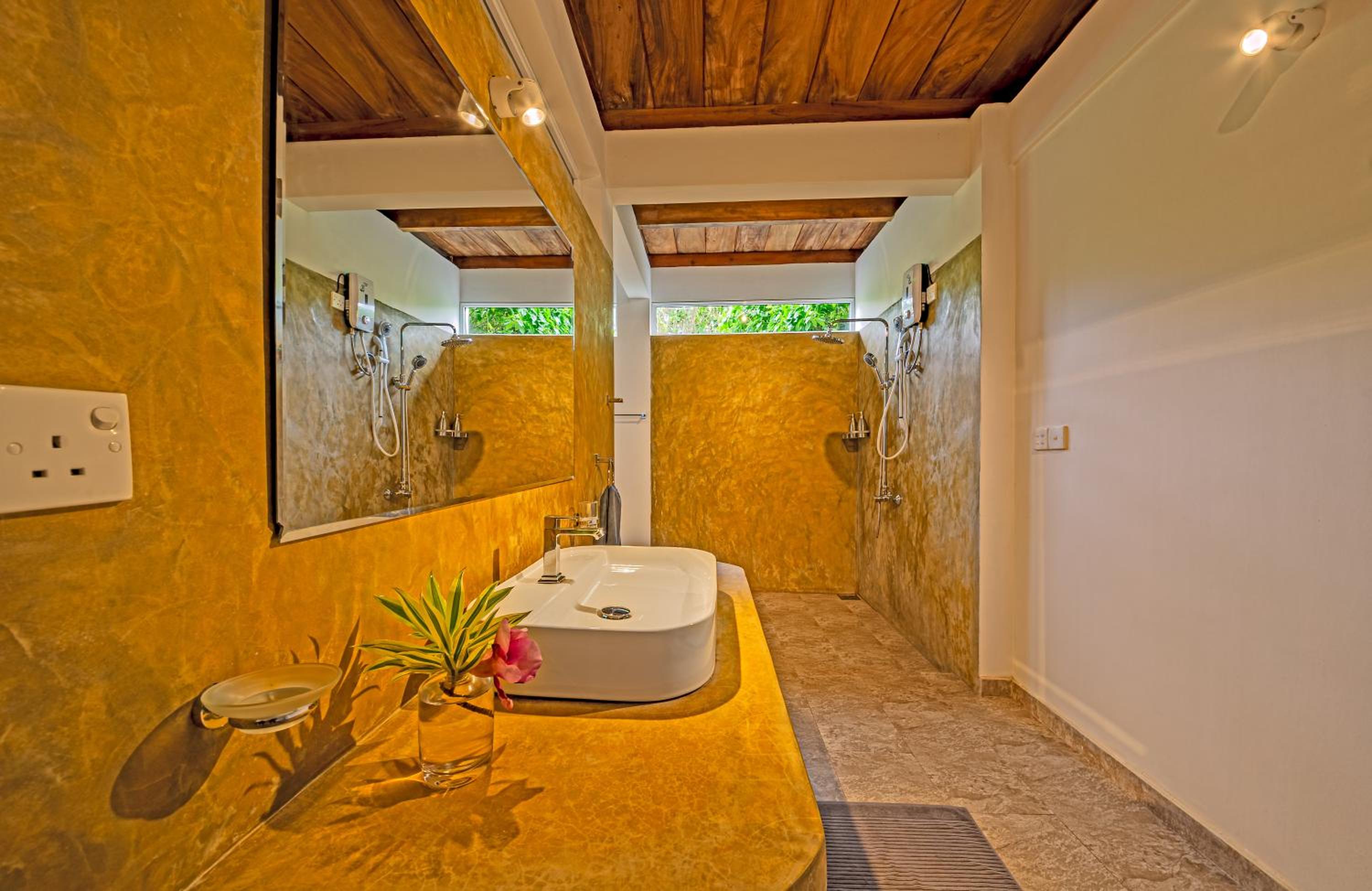 Superior Chalet photo 2