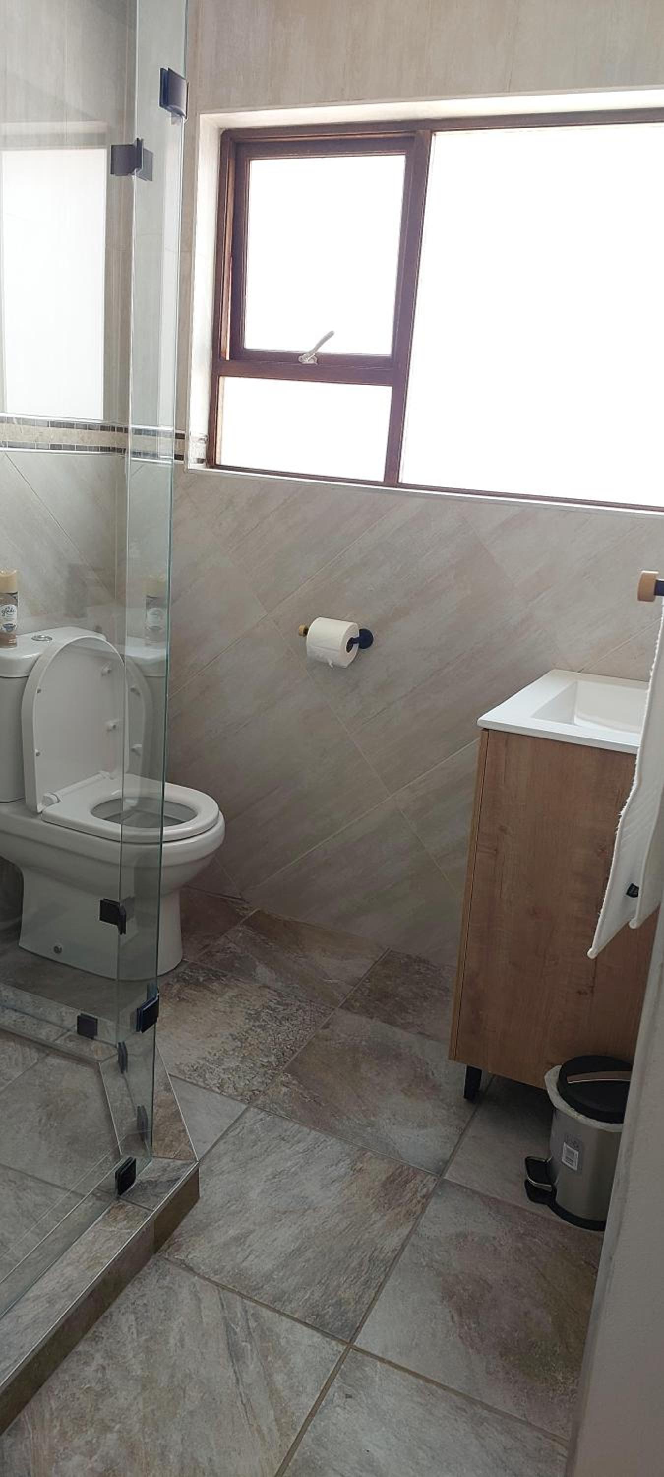 Family Room with Shower photo 3