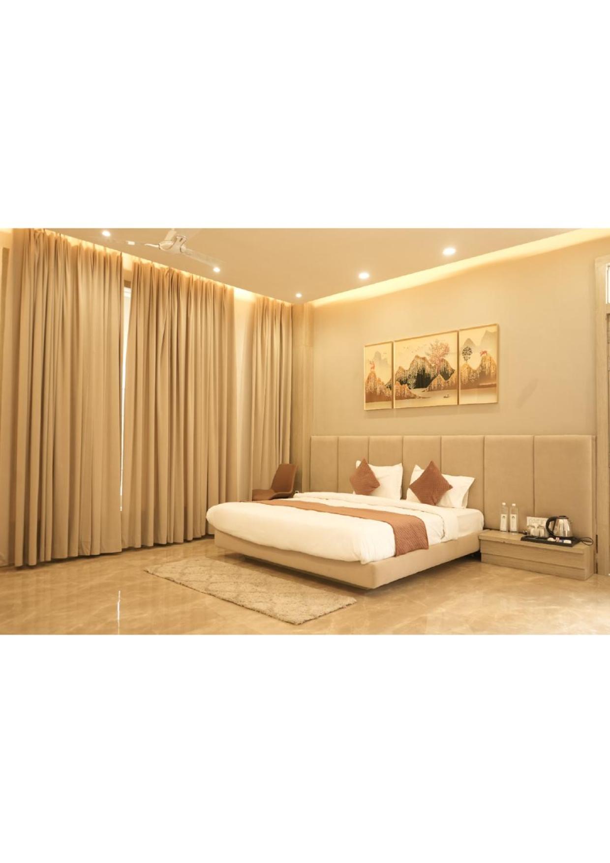 King Suite with Balcony