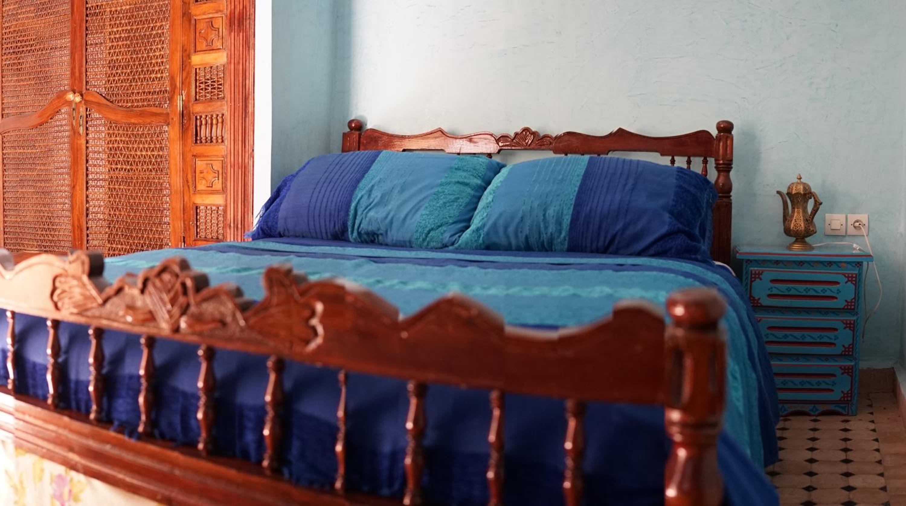 Blue Room - Photo 1