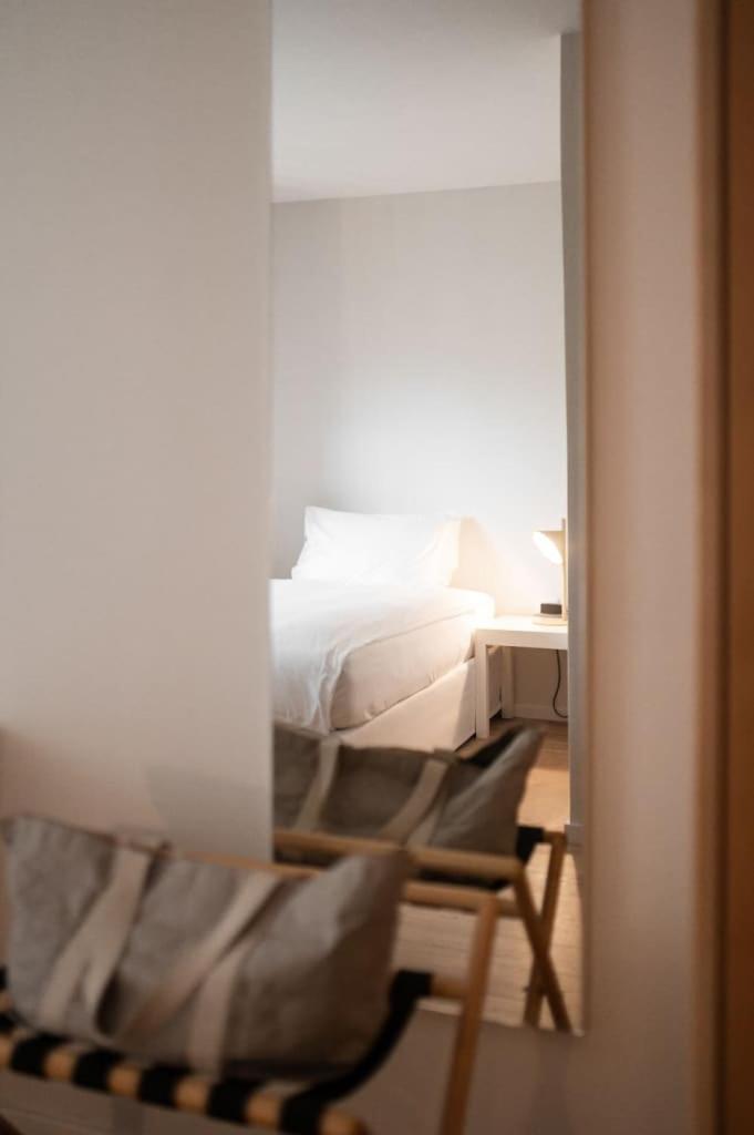 Small Single Room photo 2