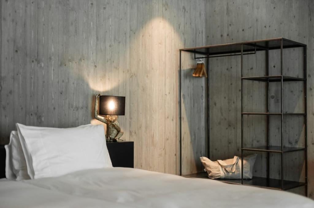 Deluxe Double Room with Shower