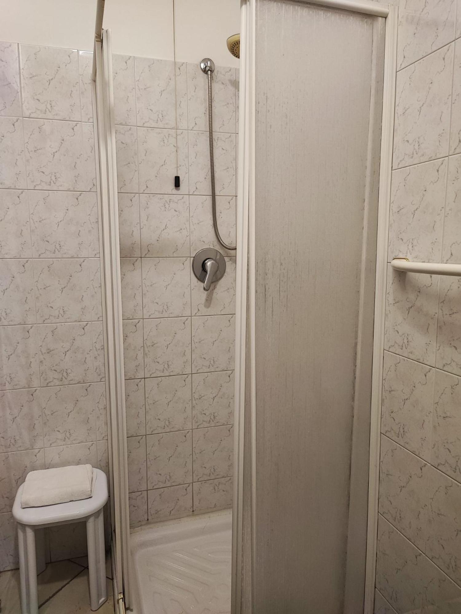 Double or Twin Room with Balcony photo 3