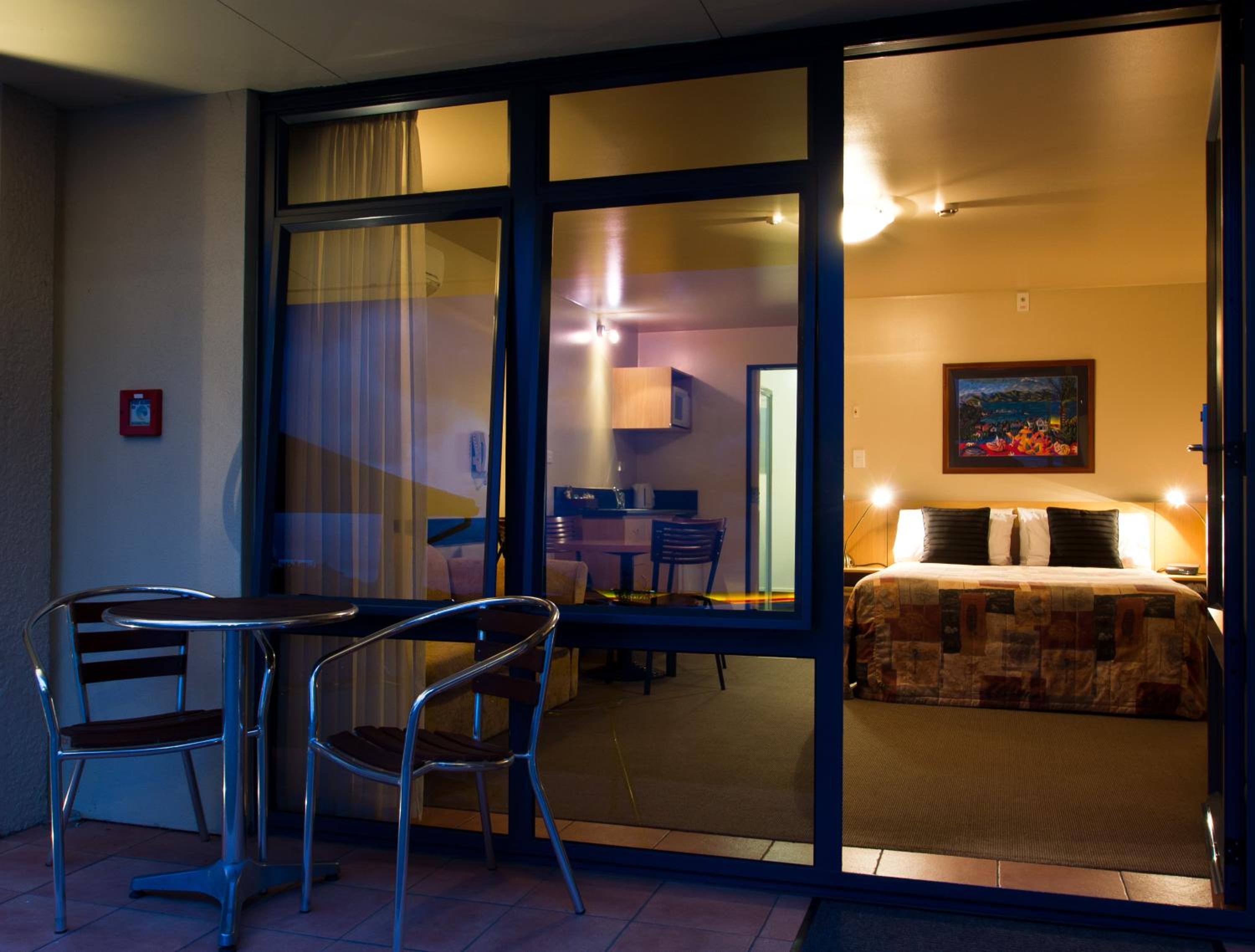 One-Bedroom Apartment - Photo 1