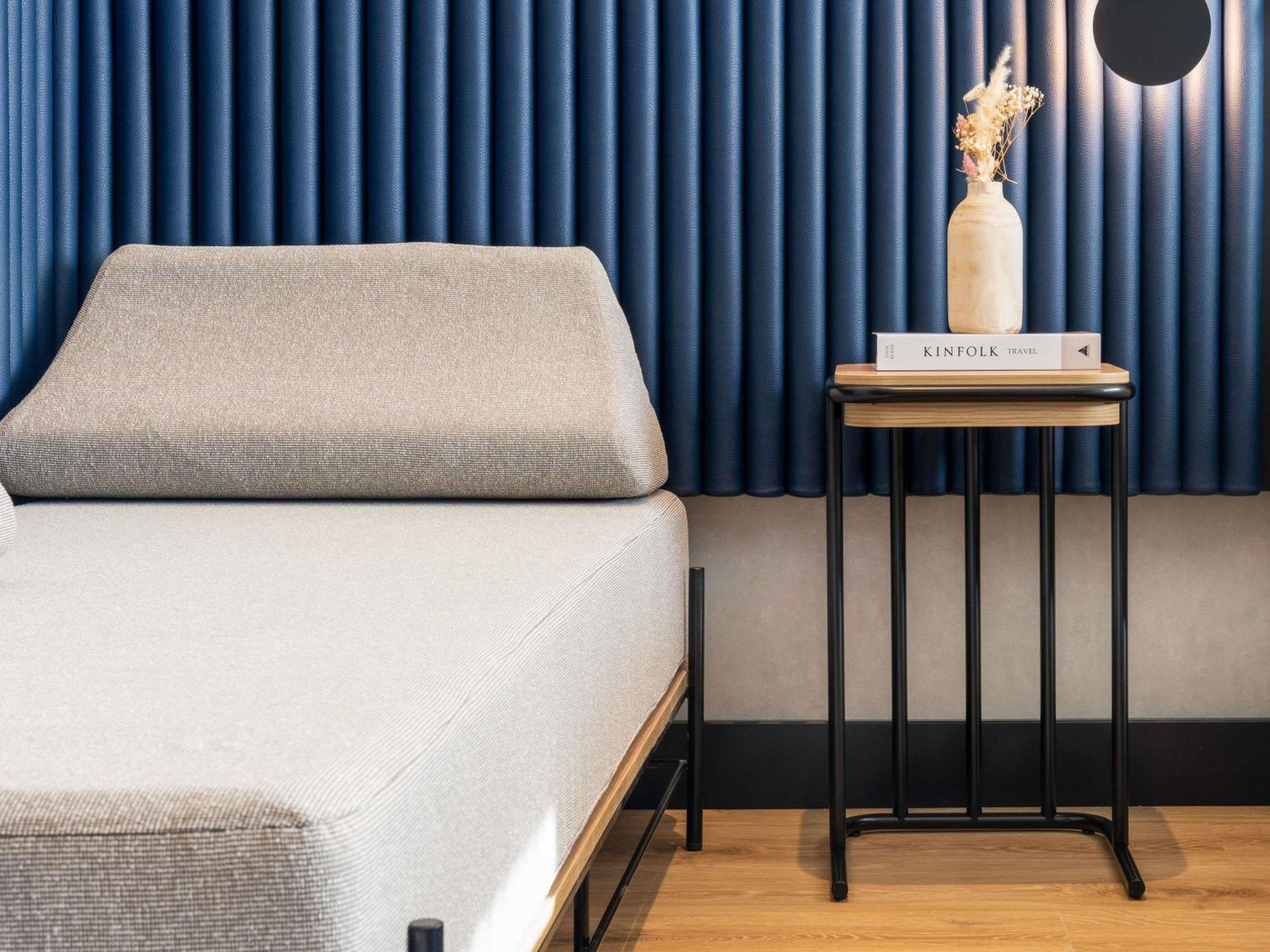 Superior Deluxe Queen Room - Mobility Access - Deluxe Building - Photo 4