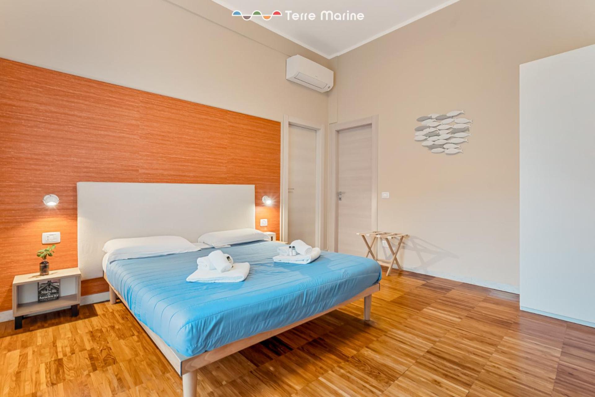 Deluxe Double Room with Shower photo 3