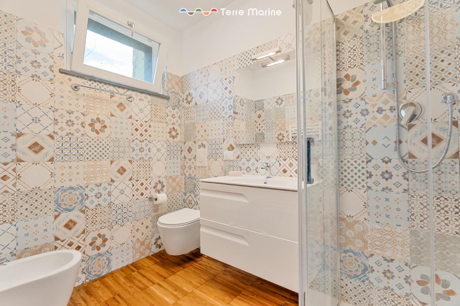 Deluxe Double Room with Shower photo 2