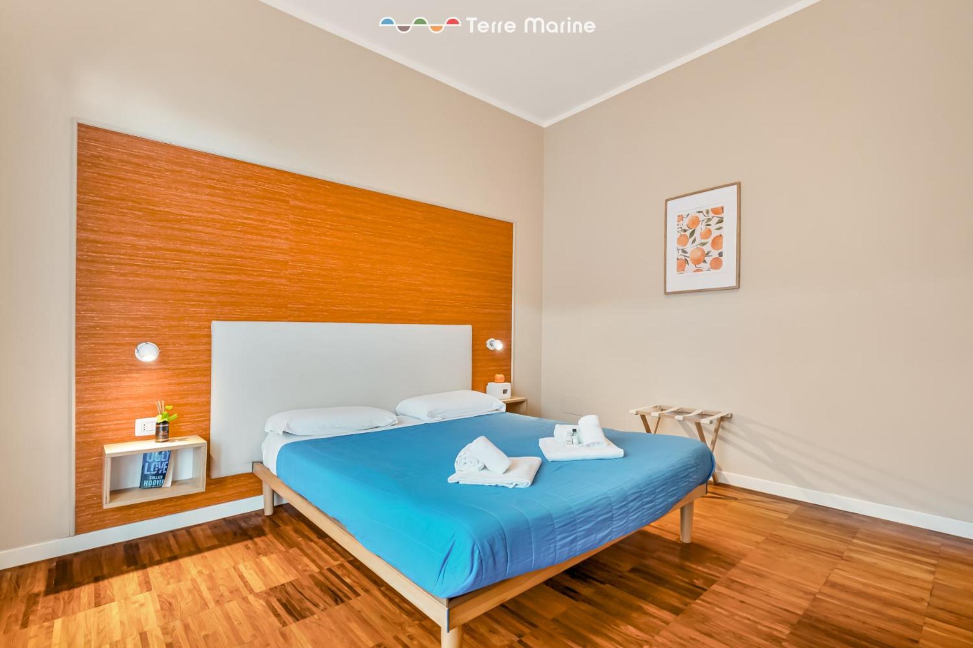 Deluxe Double Room with Balcony photo 3