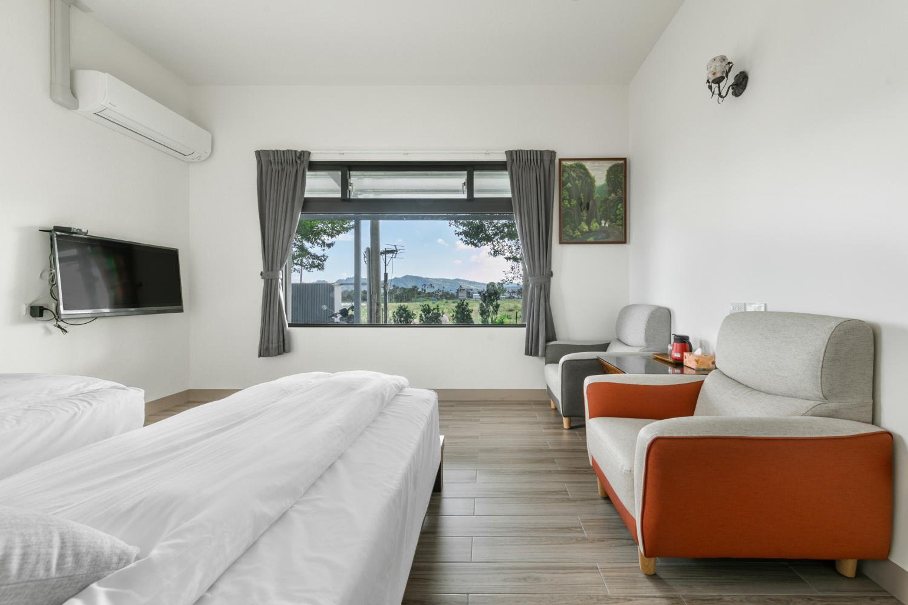 Twin Room with Garden View photo 3