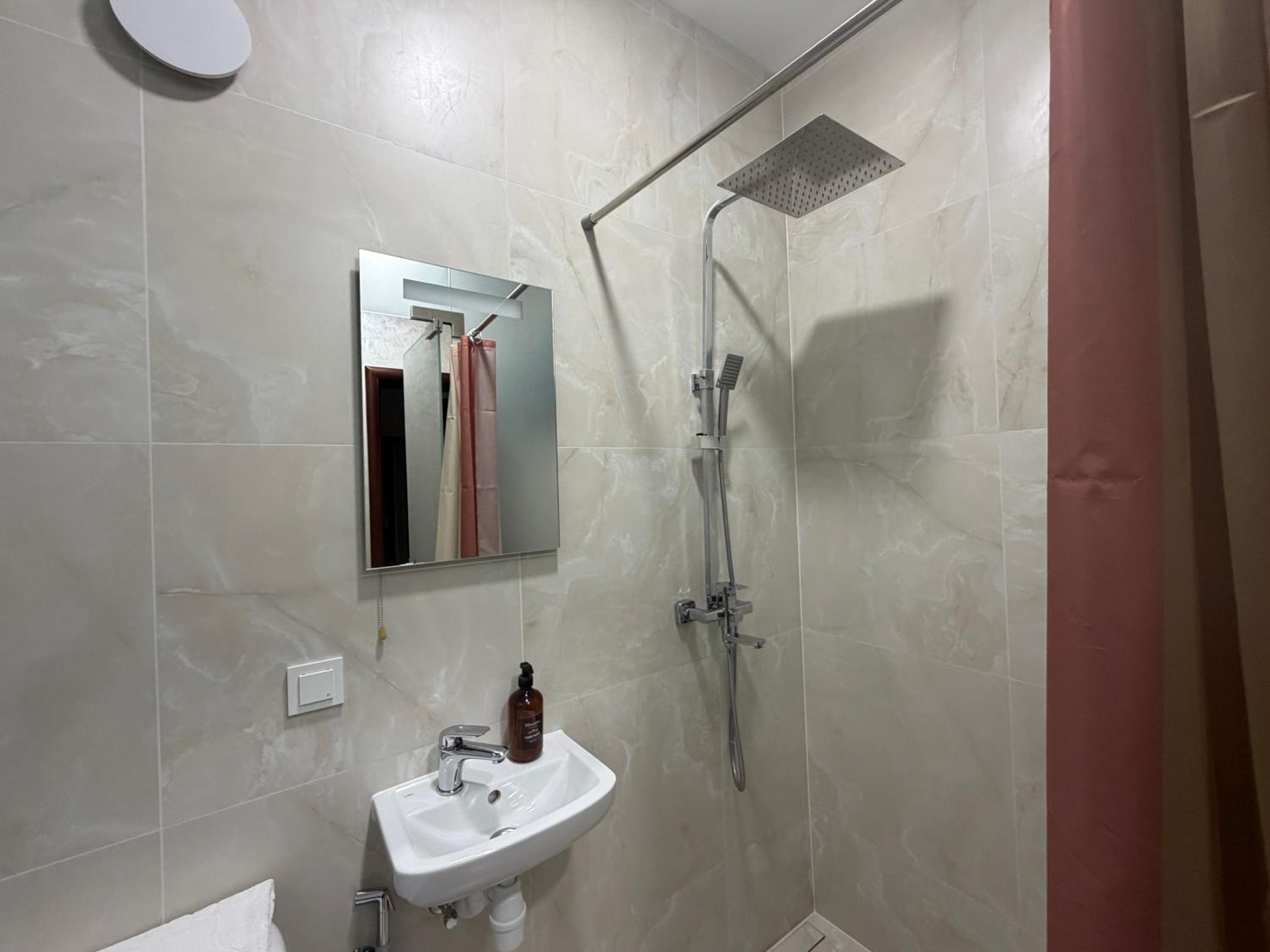 Budget Double Room photo 3