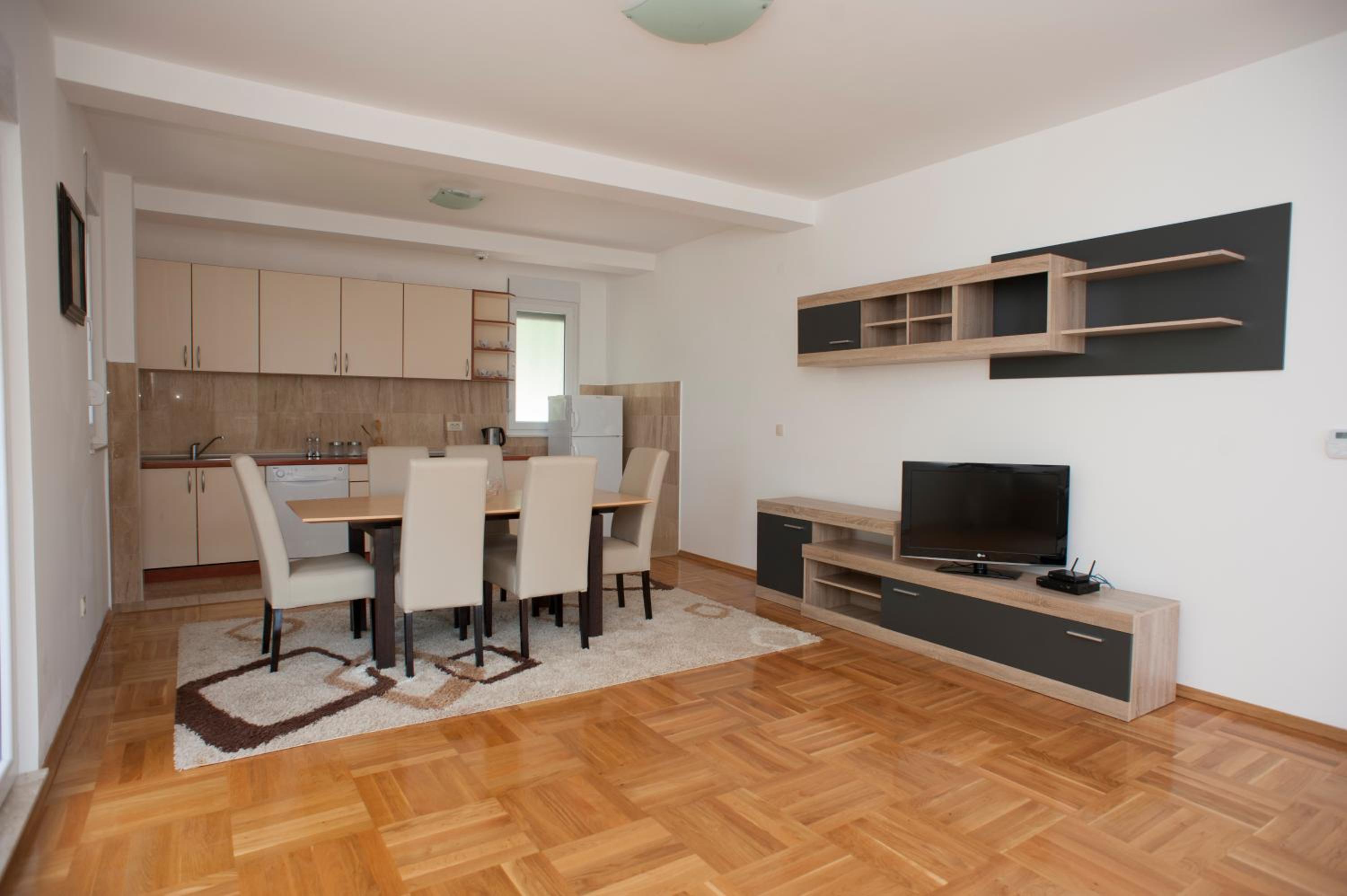 Apartment - Split Level