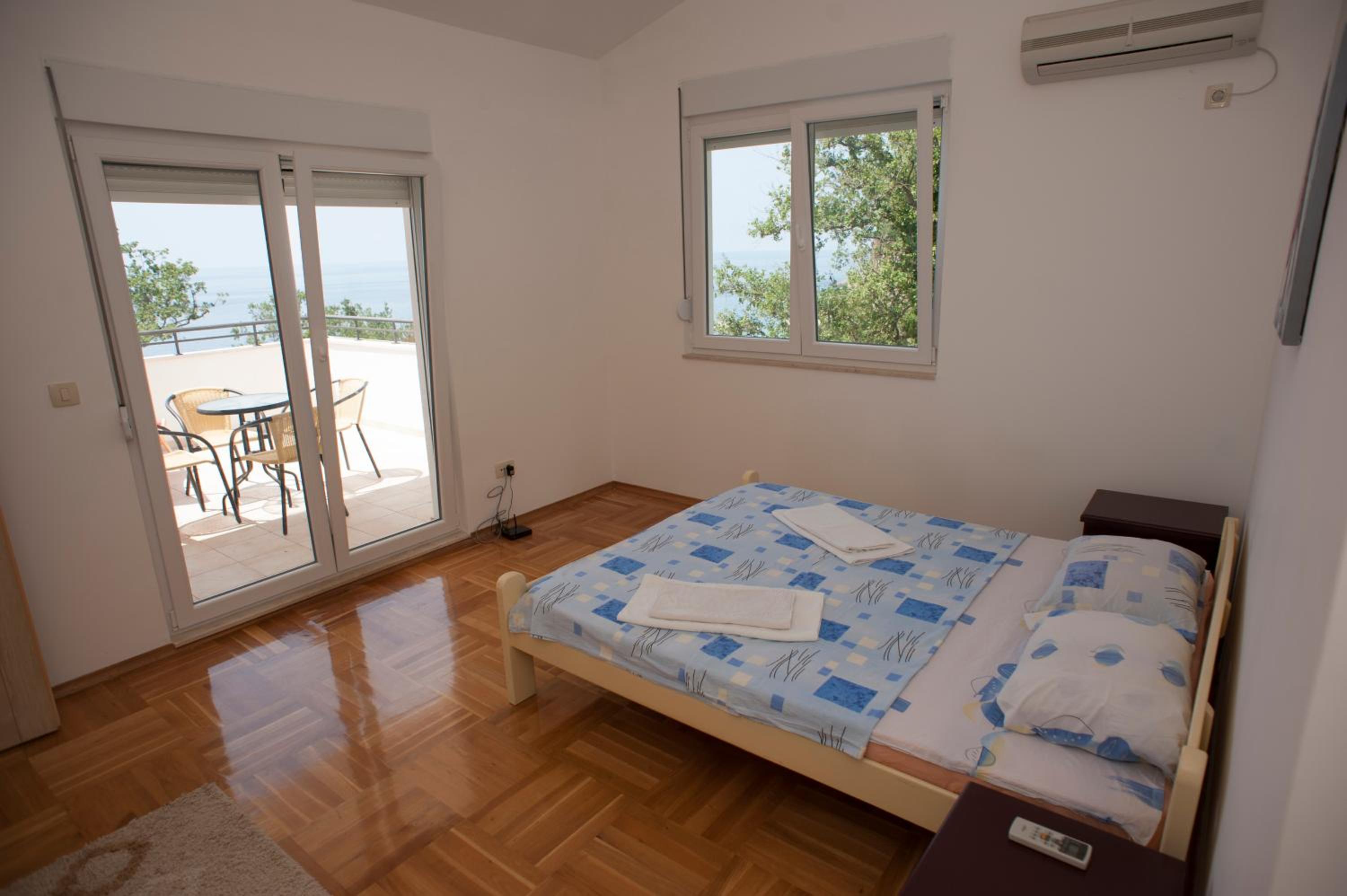 Villa - Beach Front