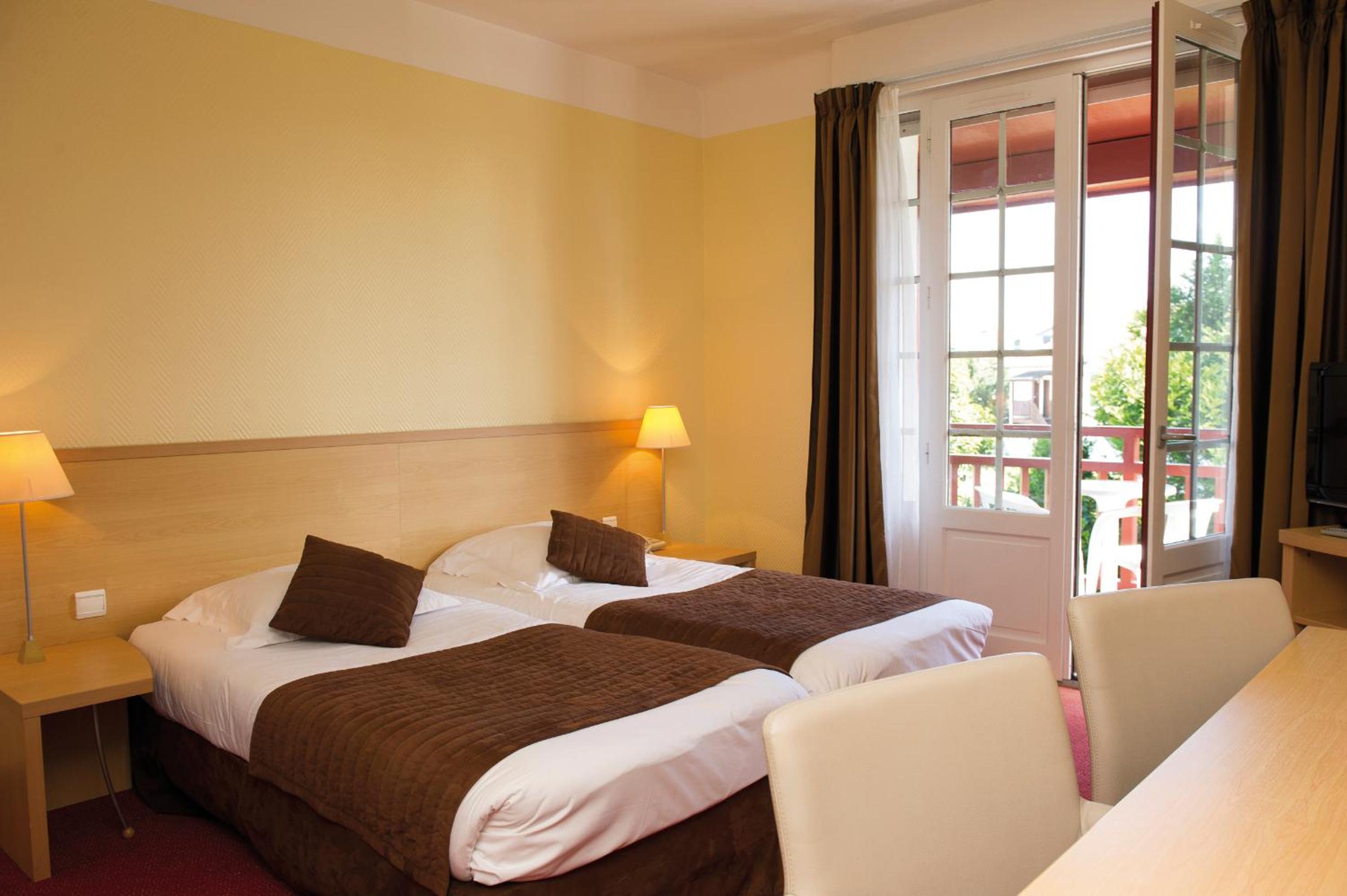 Comfort Triple Room