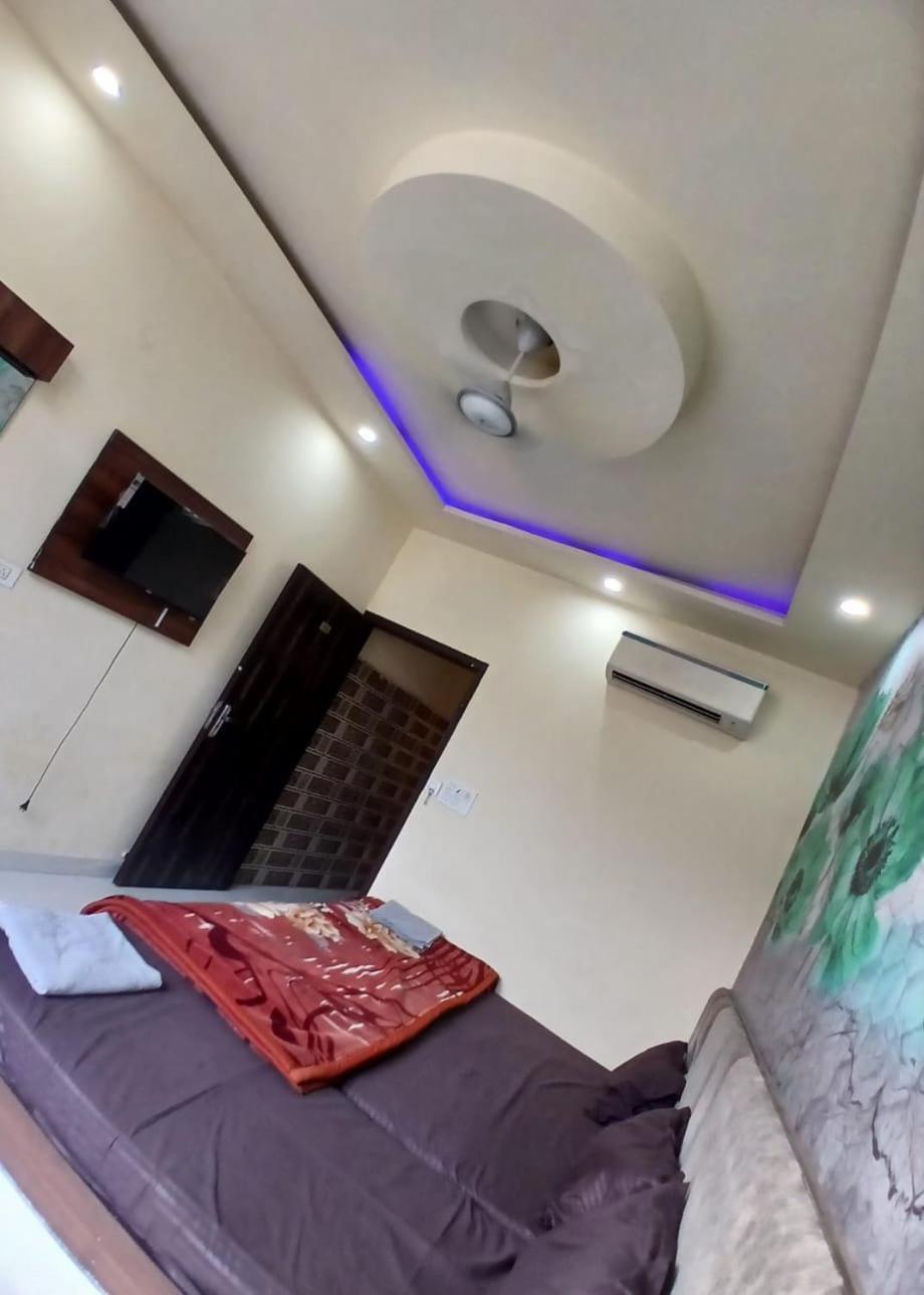 Classic Triple Room
