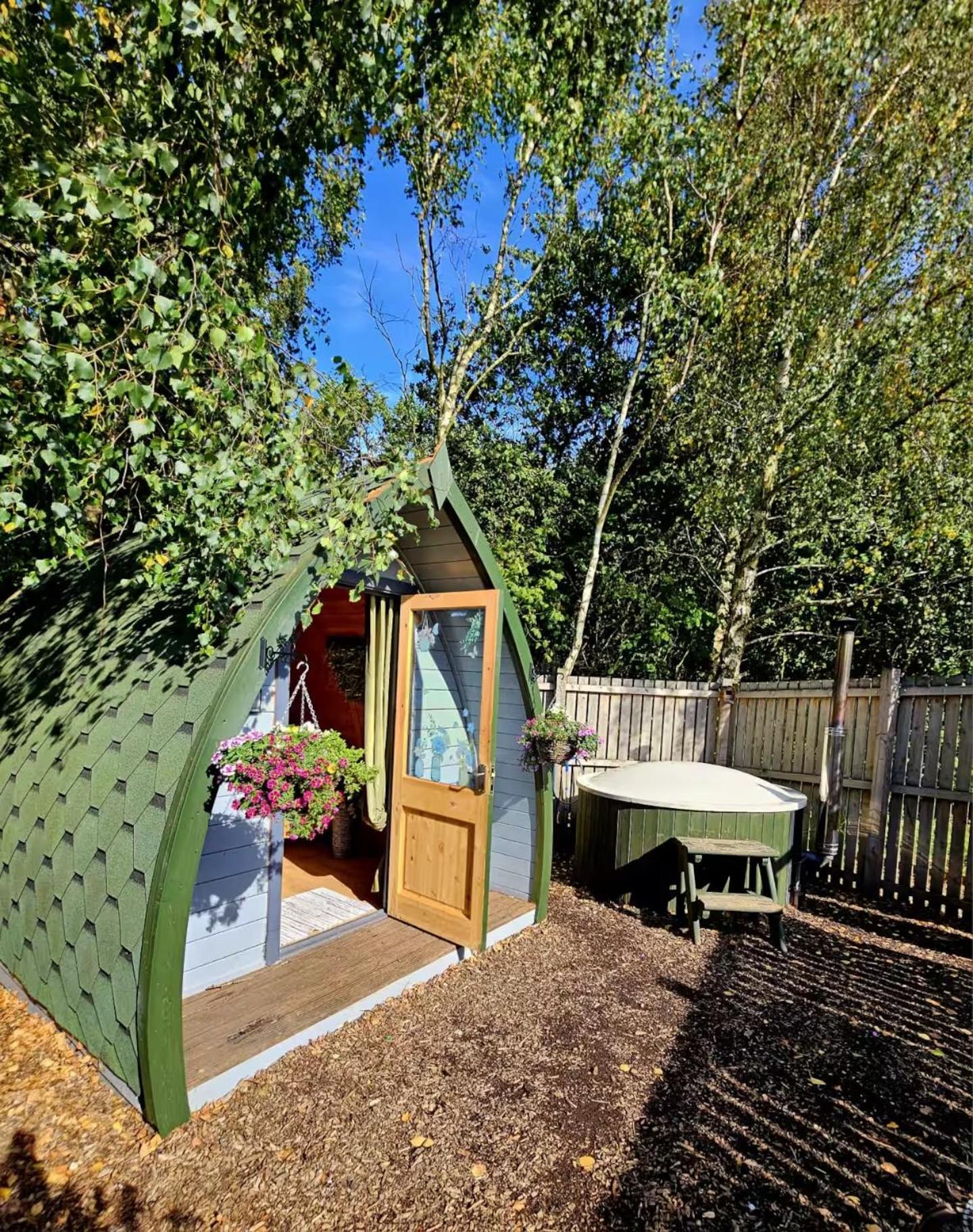 Mobile Home photo 2
