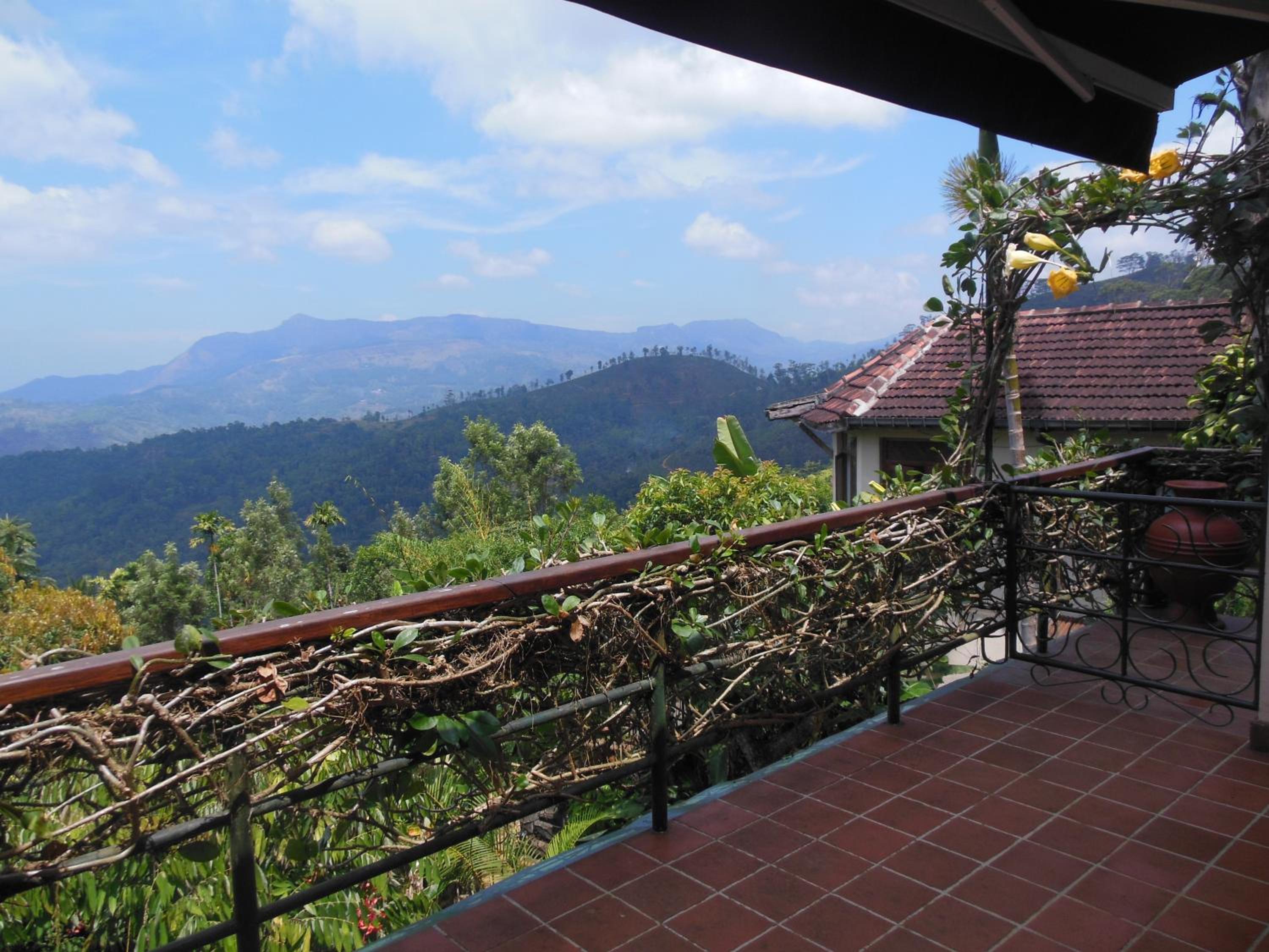 Family Room with Balcony photo 2