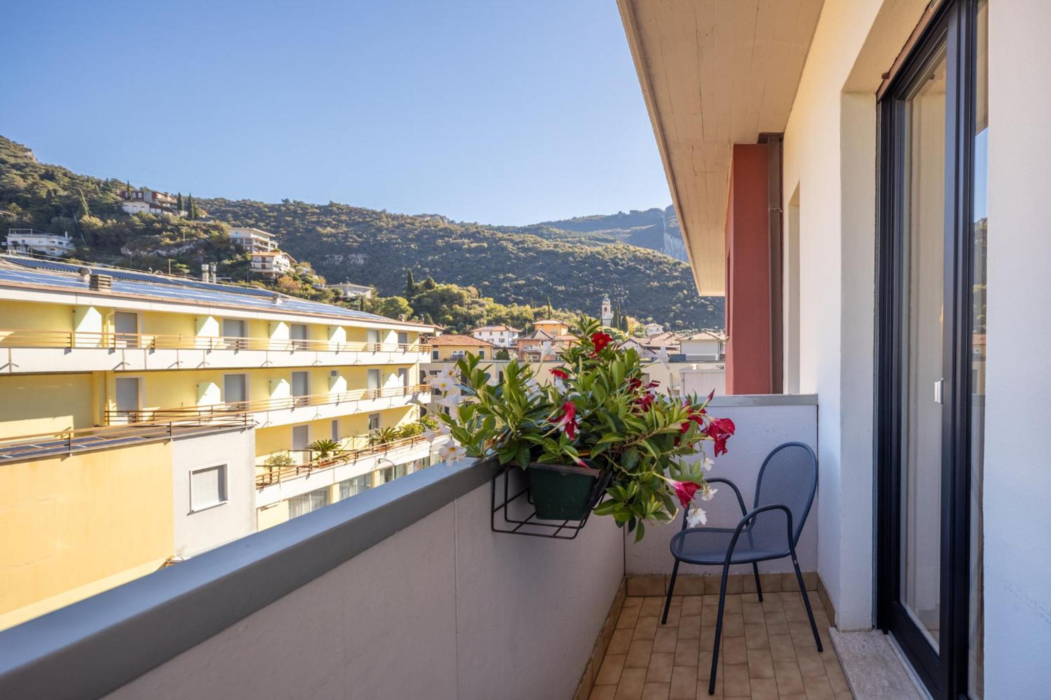 Deluxe Double or Twin Room with Balcony photo 1