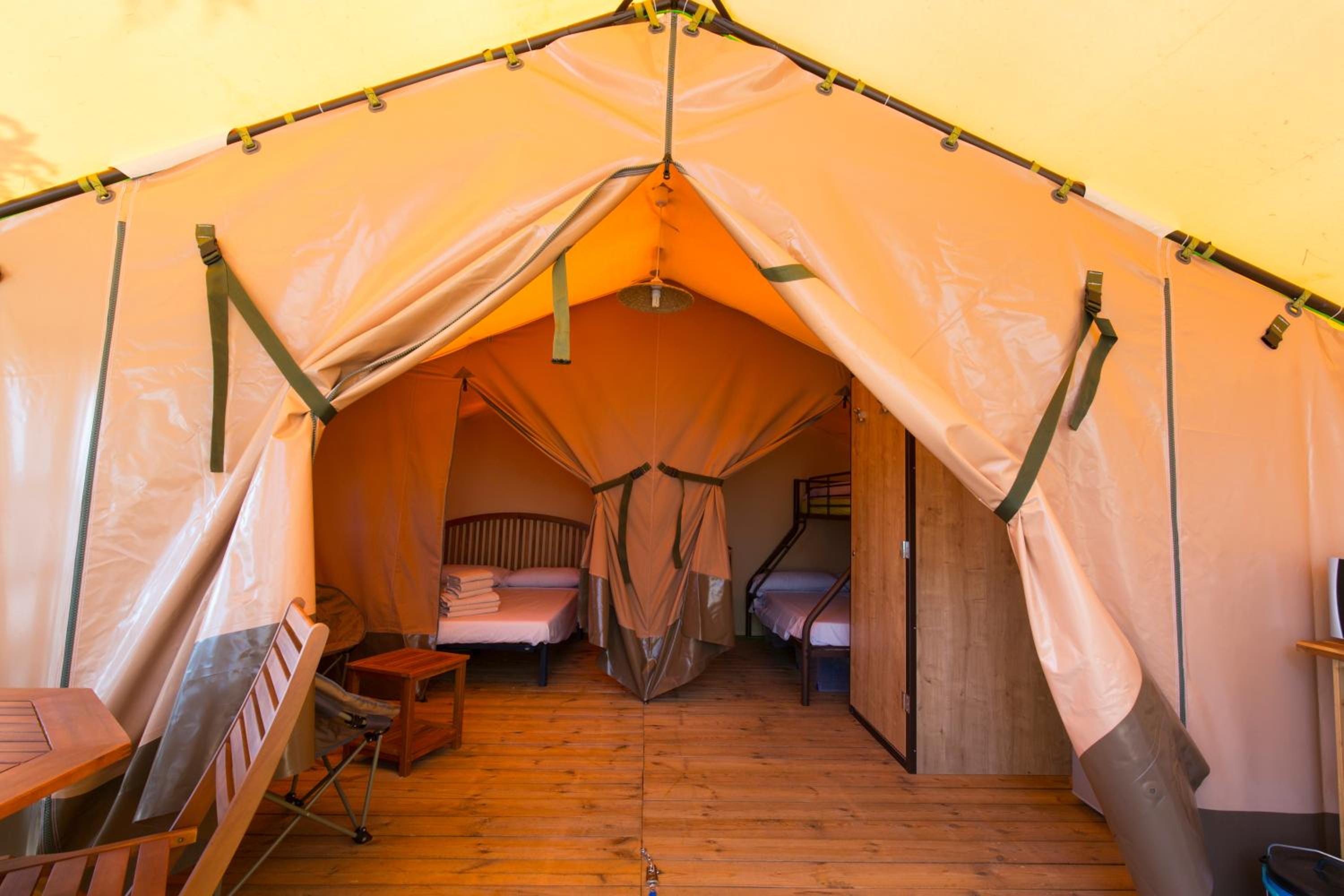 Deluxe Tent (5 Adults) - Photo 17