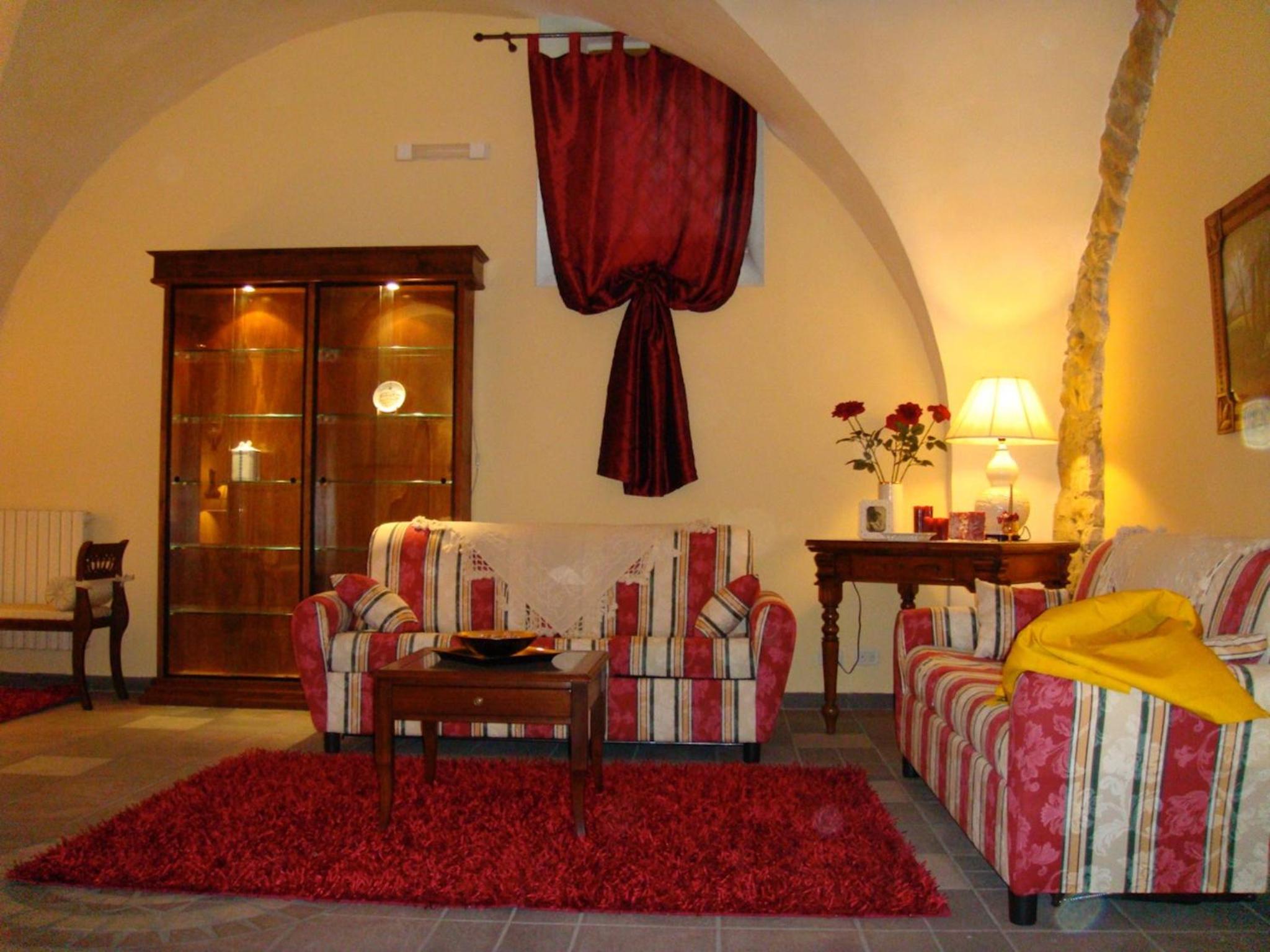 Deluxe Room - Photo 3