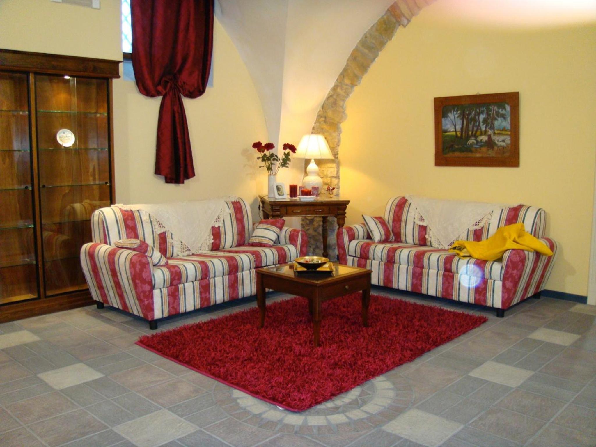 Deluxe Room - Photo 6