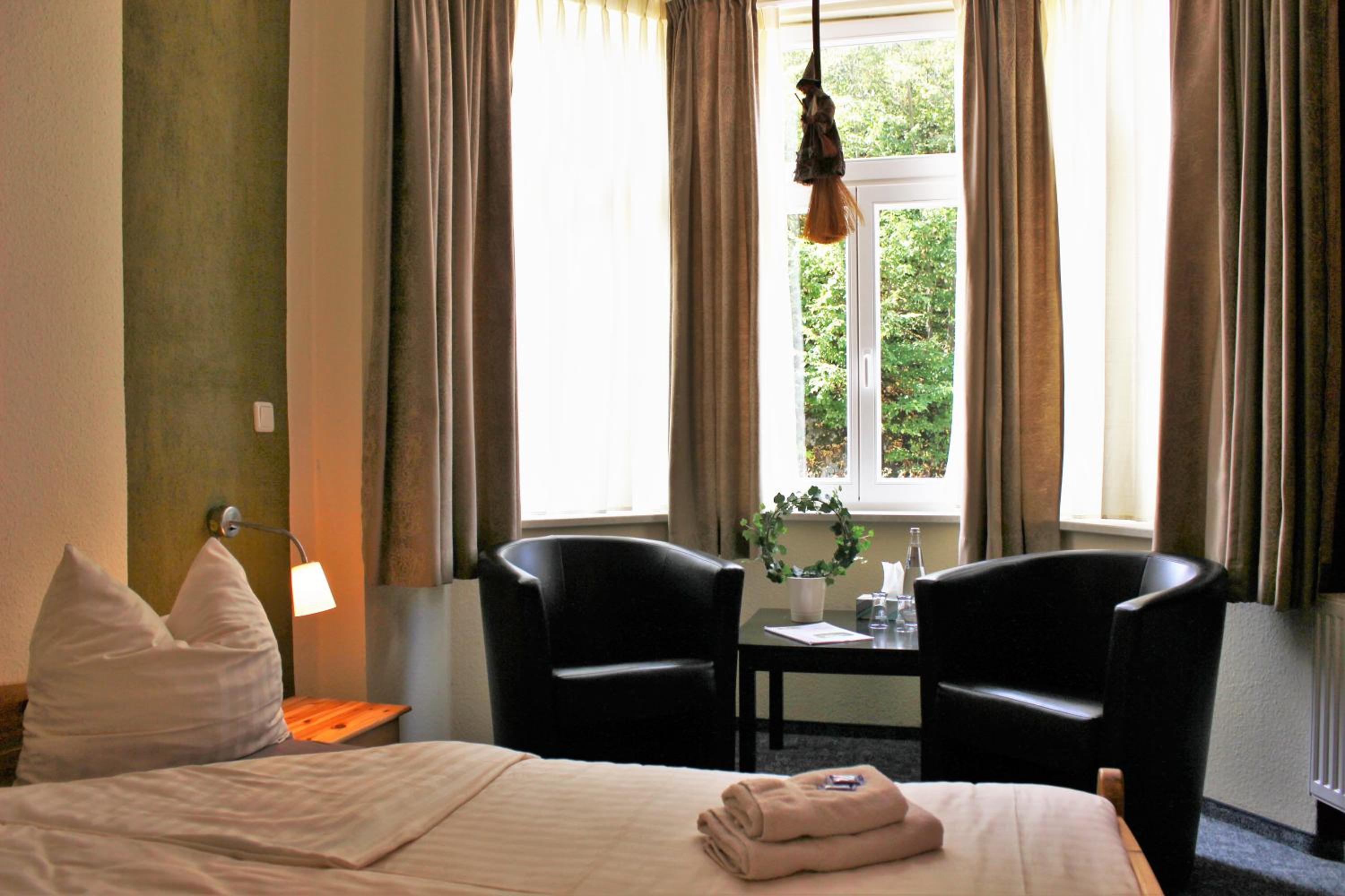 Double Room - Photo 6